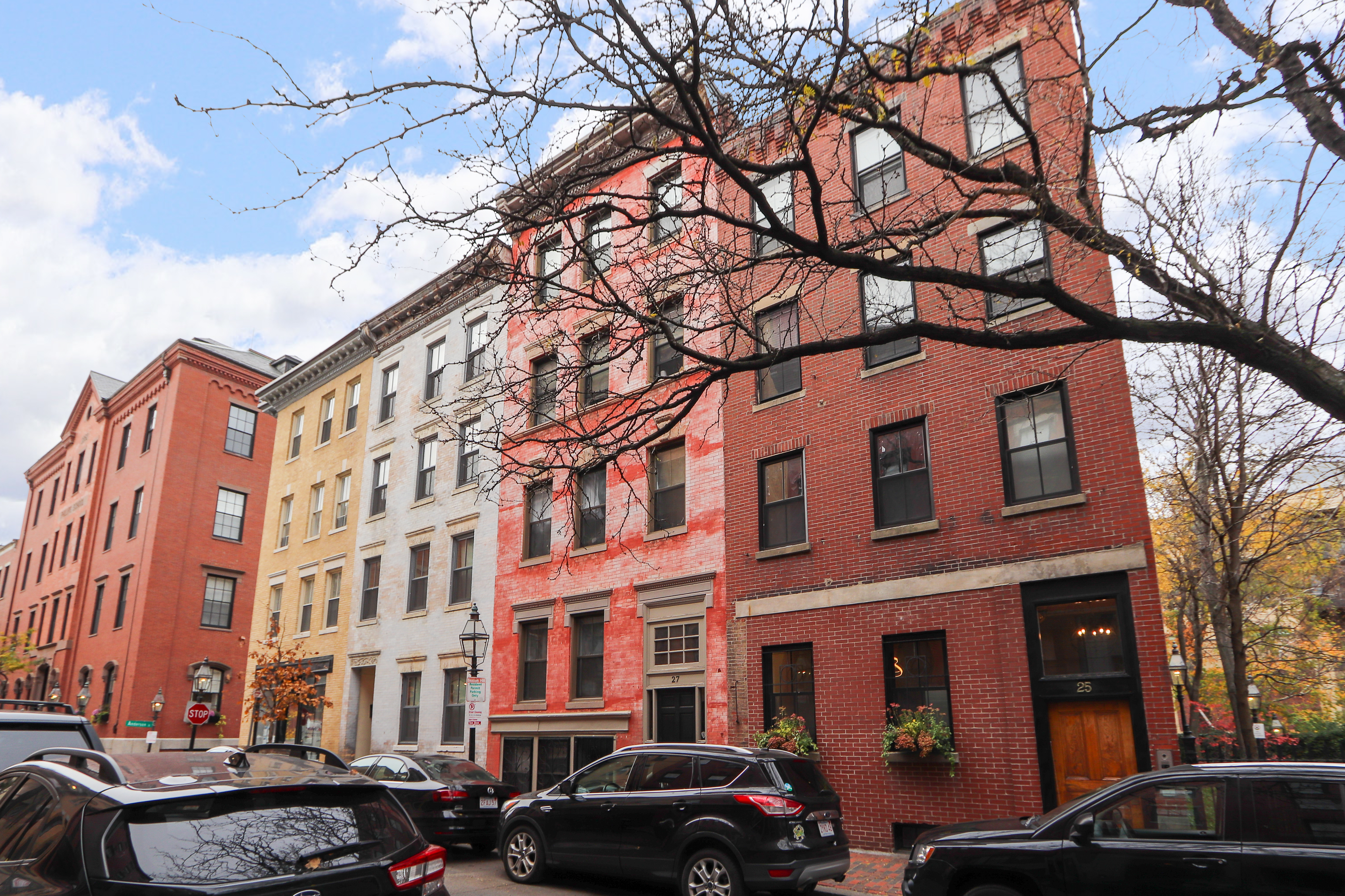 1 bed, 1 bath apartment for rent at 27 Phillips St Unit 8, Beacon Hill — photo 1 of 27