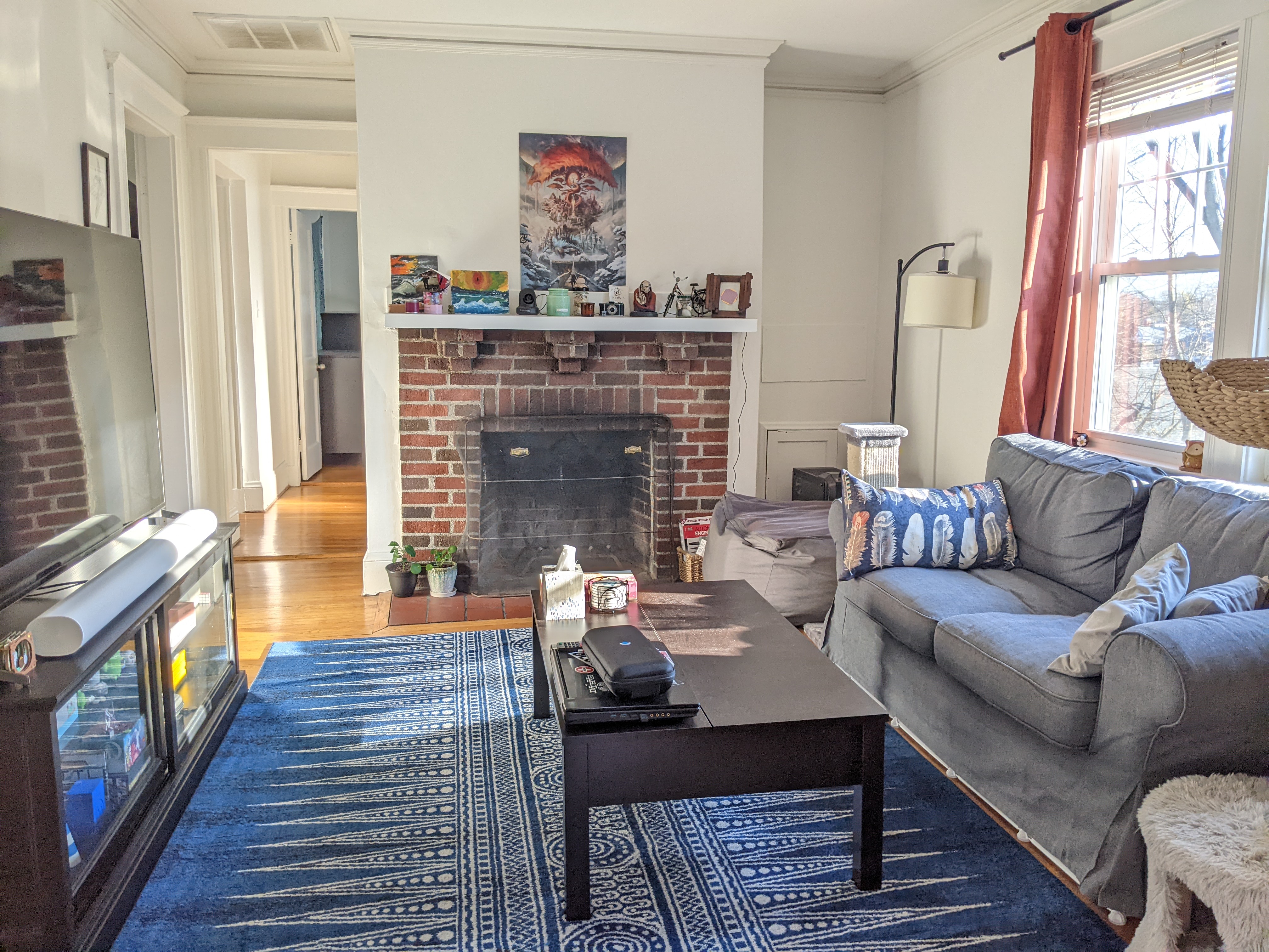 2.5 bed, 1 bath apartment for rent at 31 Bennington St Unit 31, Newton — photo 2 of 10