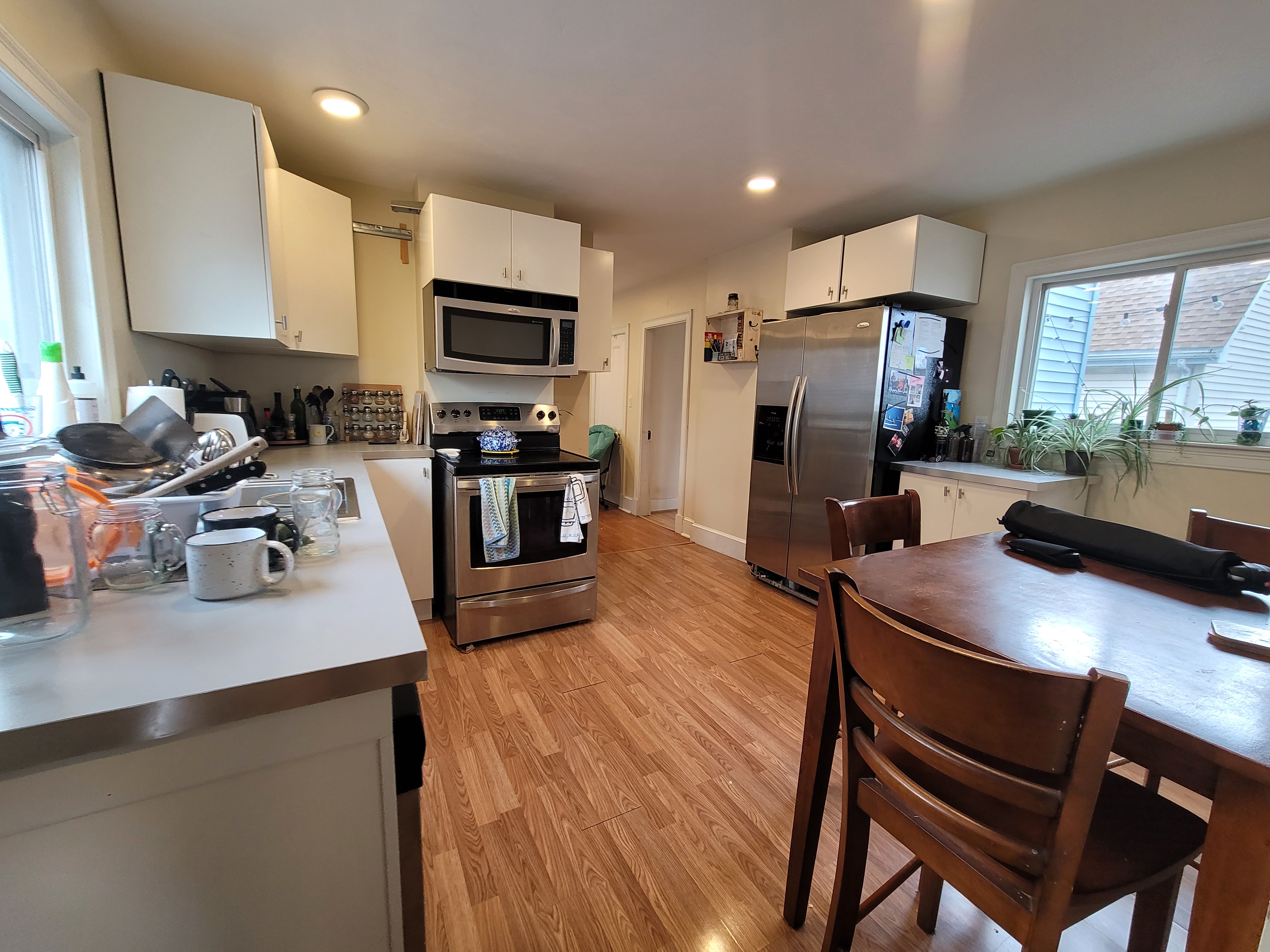 4 bed, 1 bath apartment for rent at 9 Wilson Ave Unit 2, Ball Square — photo 4 of 28