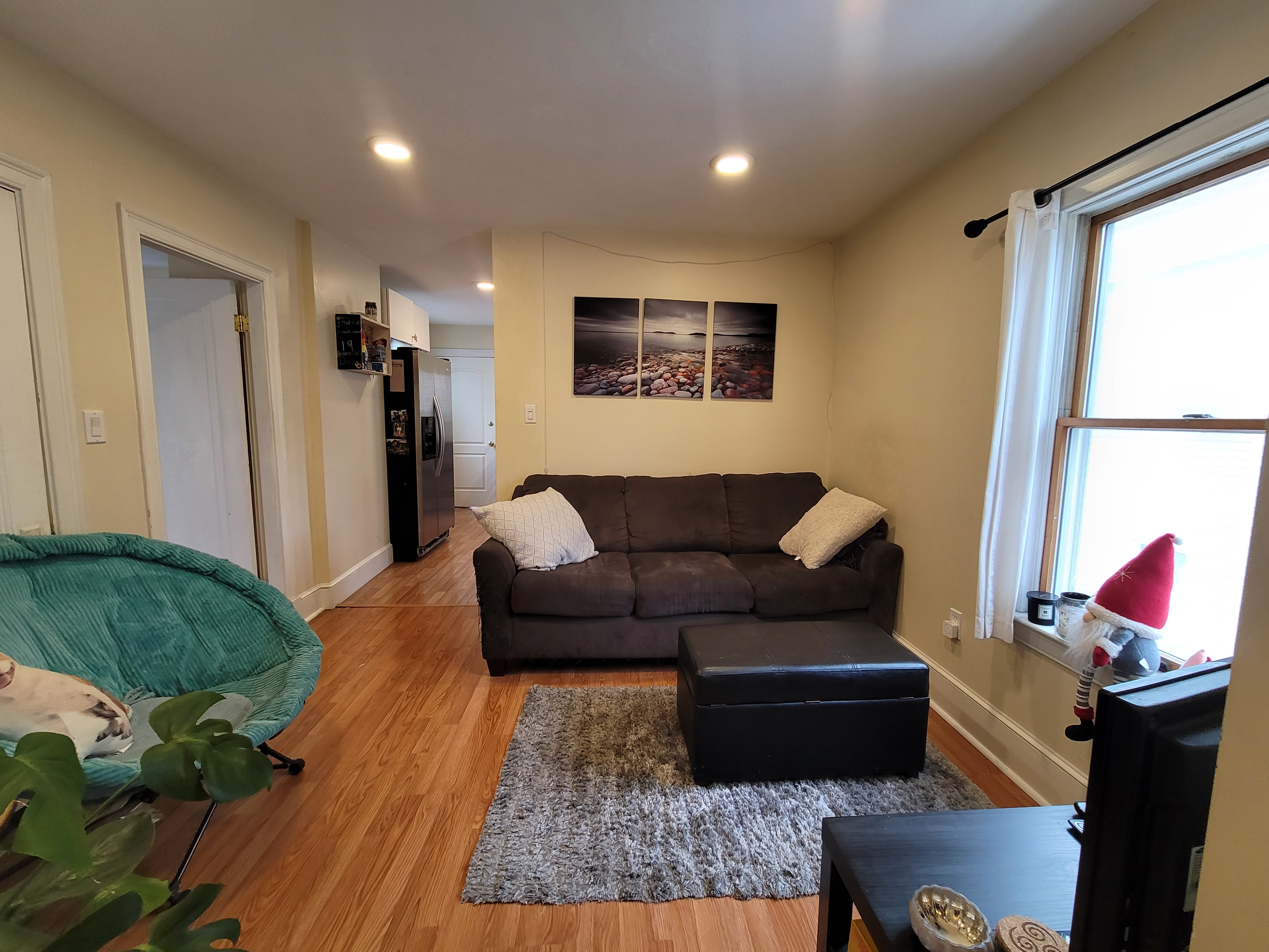 4 bed, 1 bath apartment for rent at 9 Wilson Ave Unit 2, Ball Square — photo 8 of 28