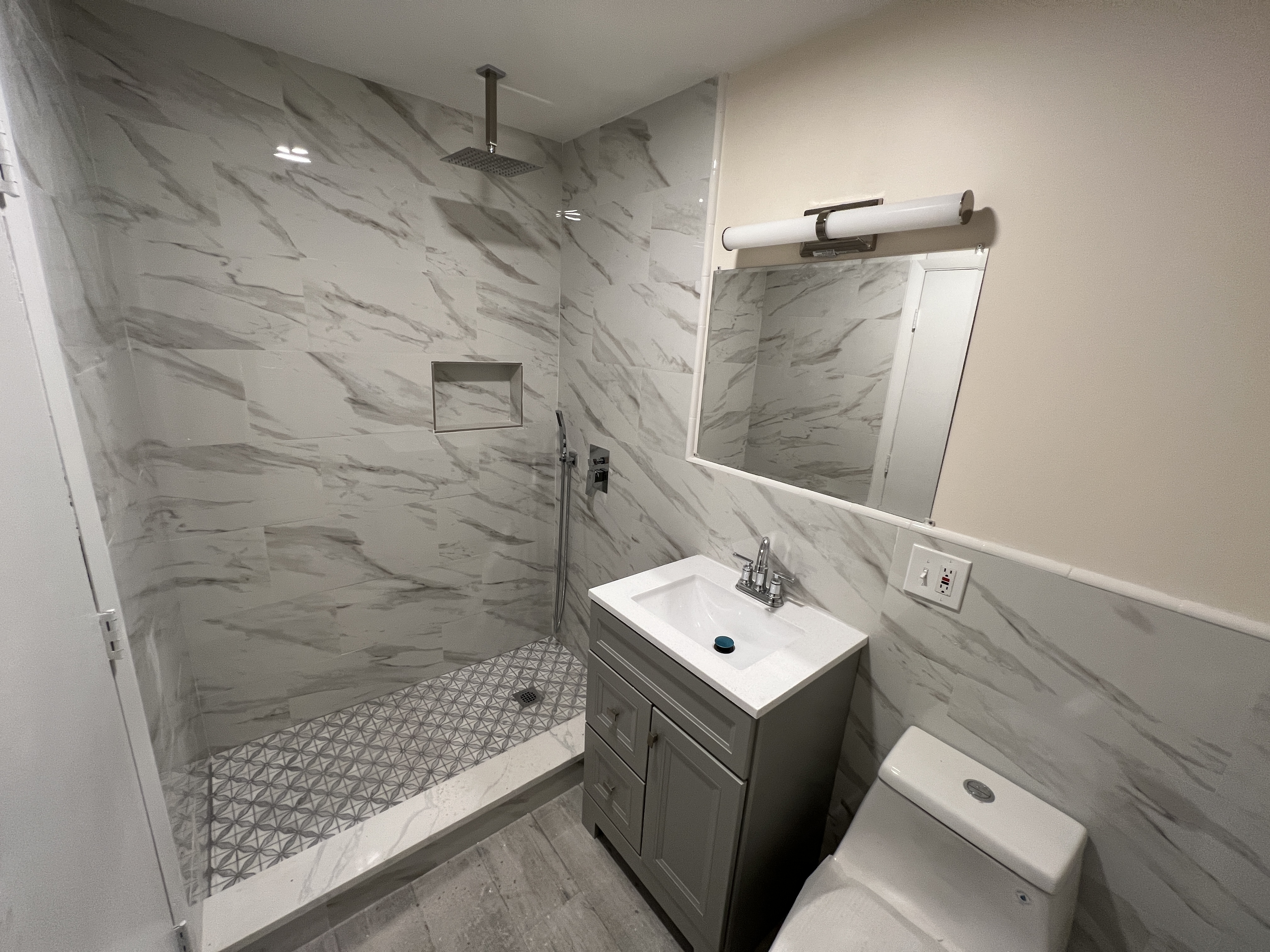 1 bed, 1 bath apartment for rent at 4 Appleton St Unit B, Quincy — photo 2 of 8