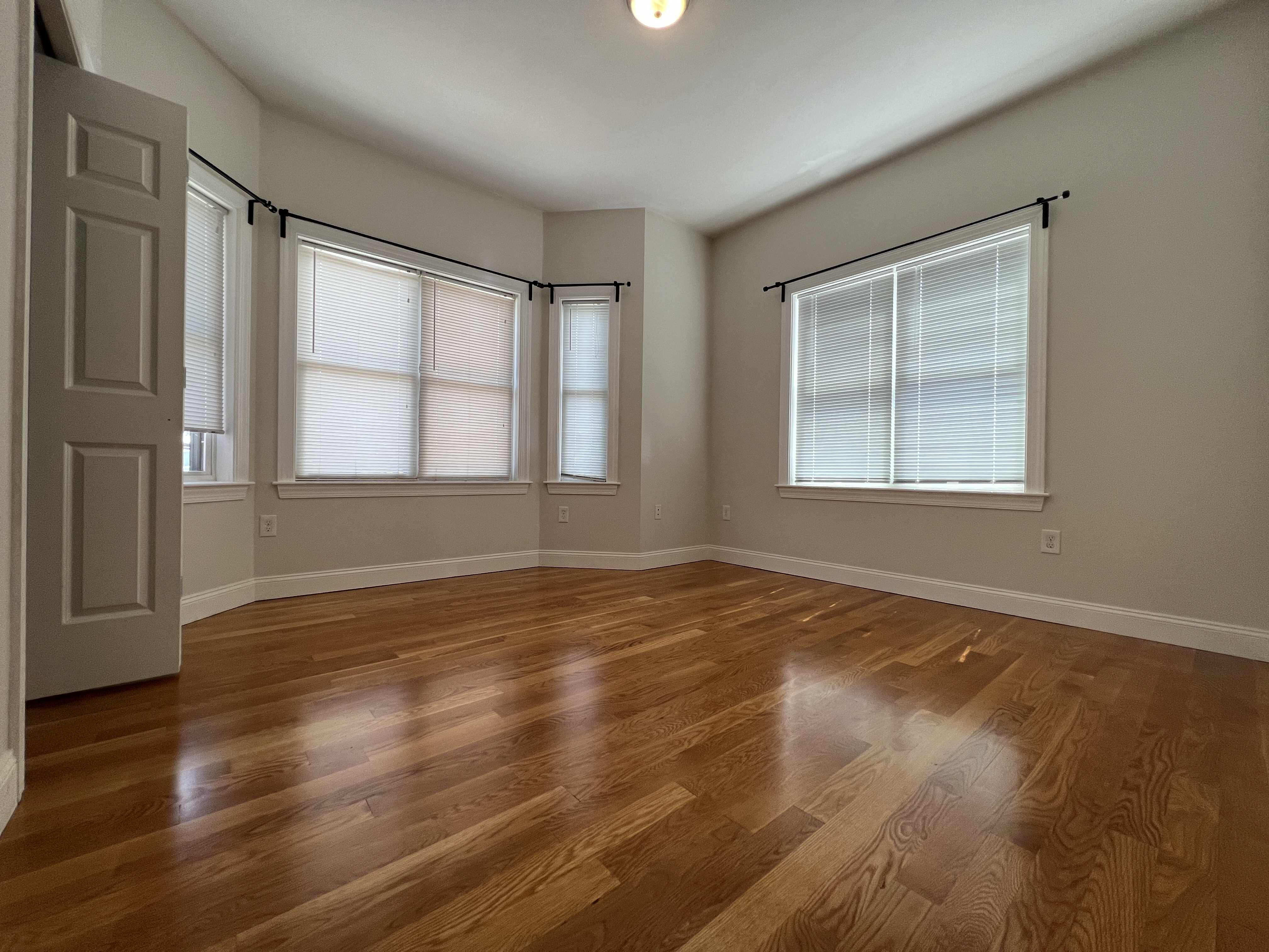 3 bed, 1 bath apartment for rent at 77 Newbury Ave Unit 2, Quincy — photo 7 of 17