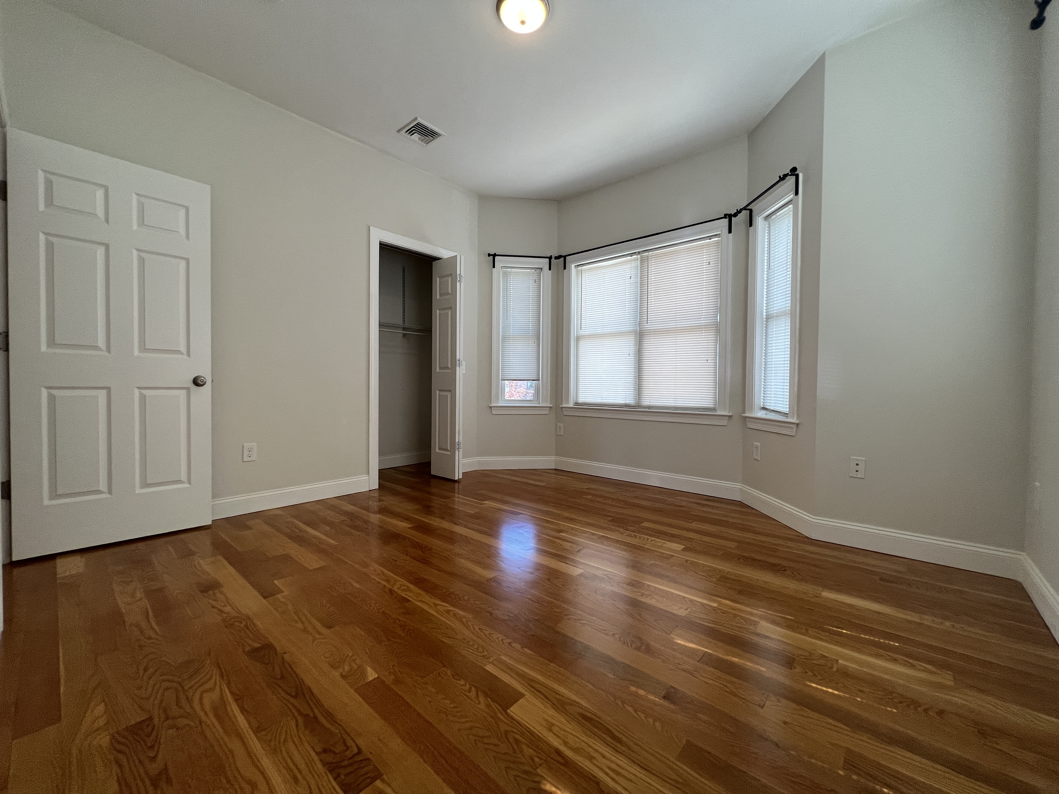 3 bed, 1 bath apartment for rent at 77 Newbury Ave Unit 2, Quincy — photo 8 of 17
