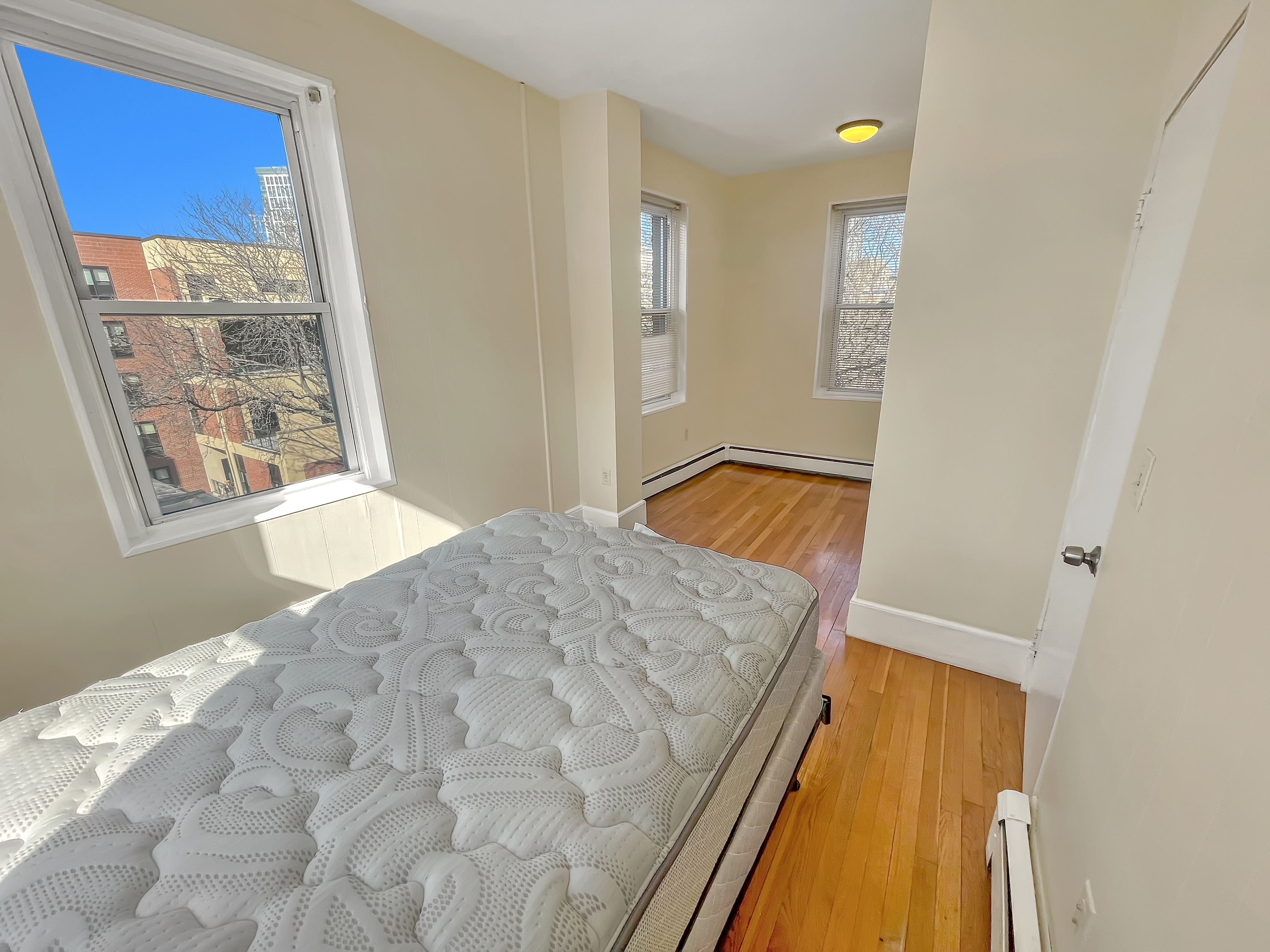 1 bed, 1 bath apartment for rent at 27 Phillips St Unit 8, Beacon Hill — photo 15 of 27