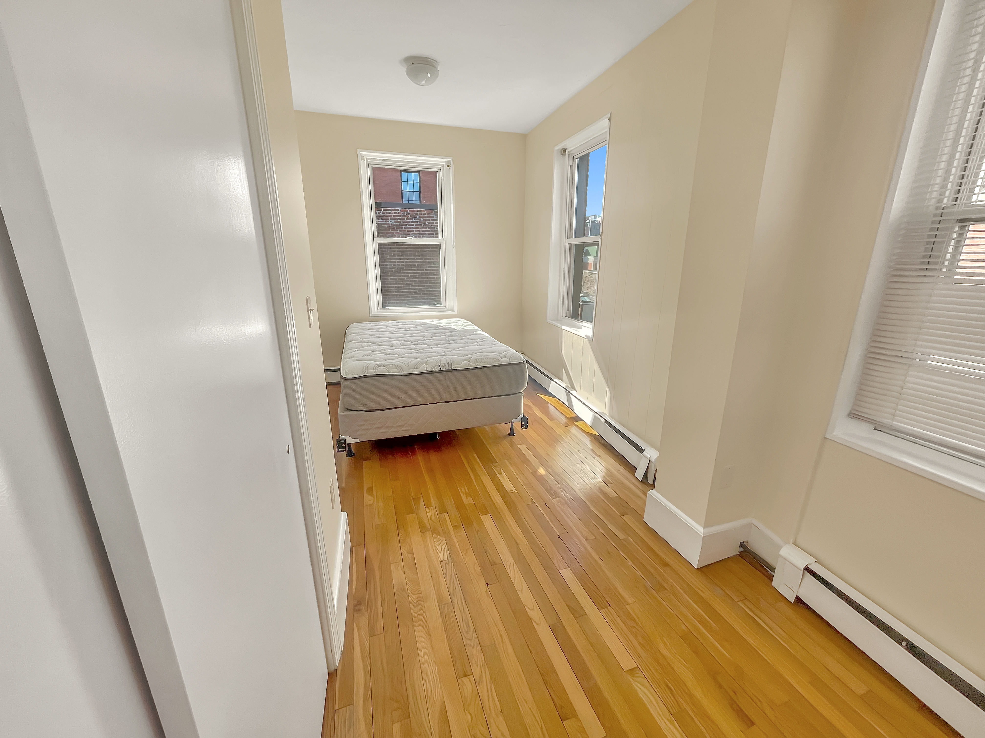 1 bed, 1 bath apartment for rent at 27 Phillips St Unit 8, Beacon Hill — photo 13 of 27