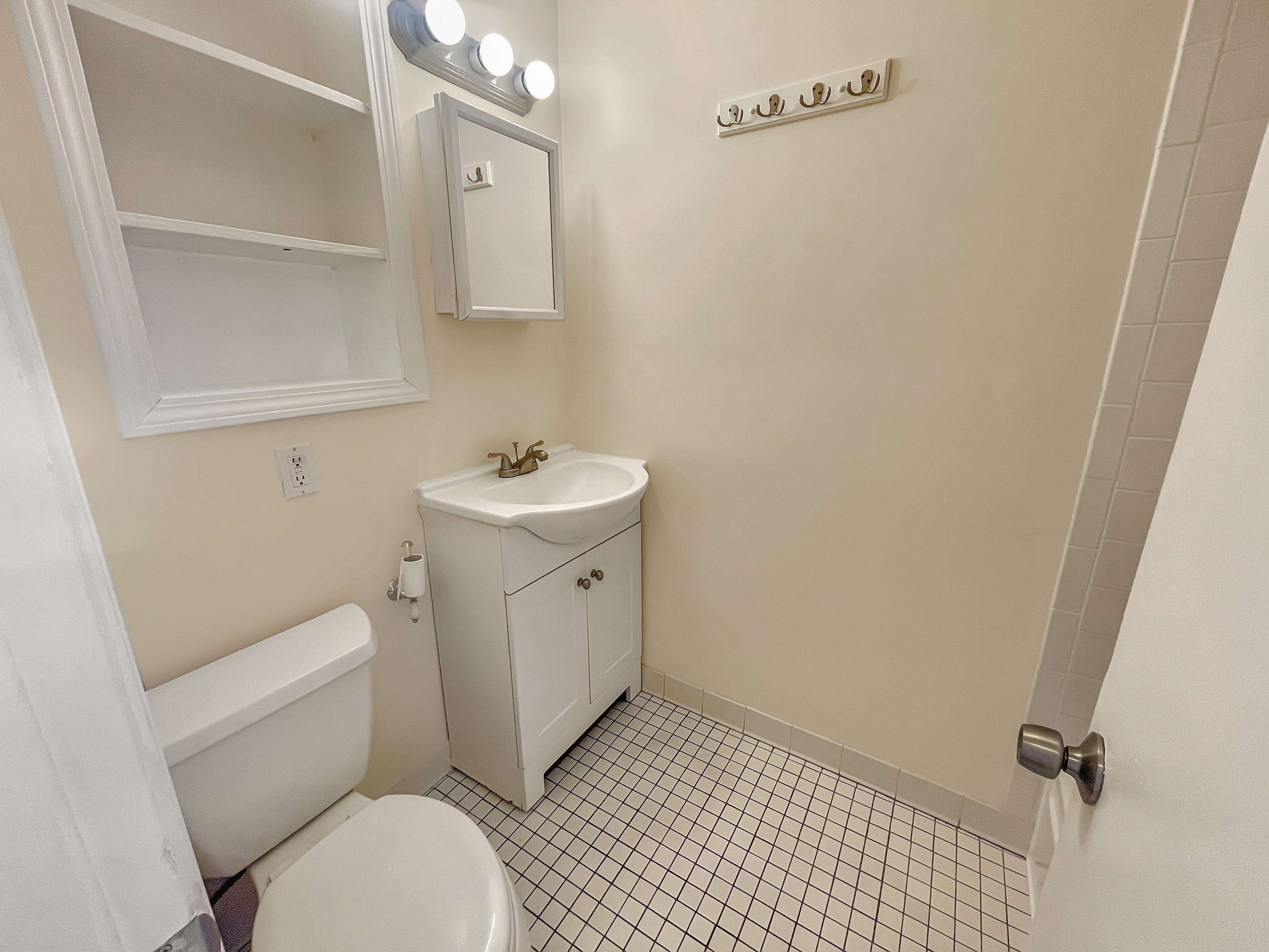 1 bed, 1 bath apartment for rent at 27 Phillips St Unit 8, Beacon Hill — photo 18 of 27