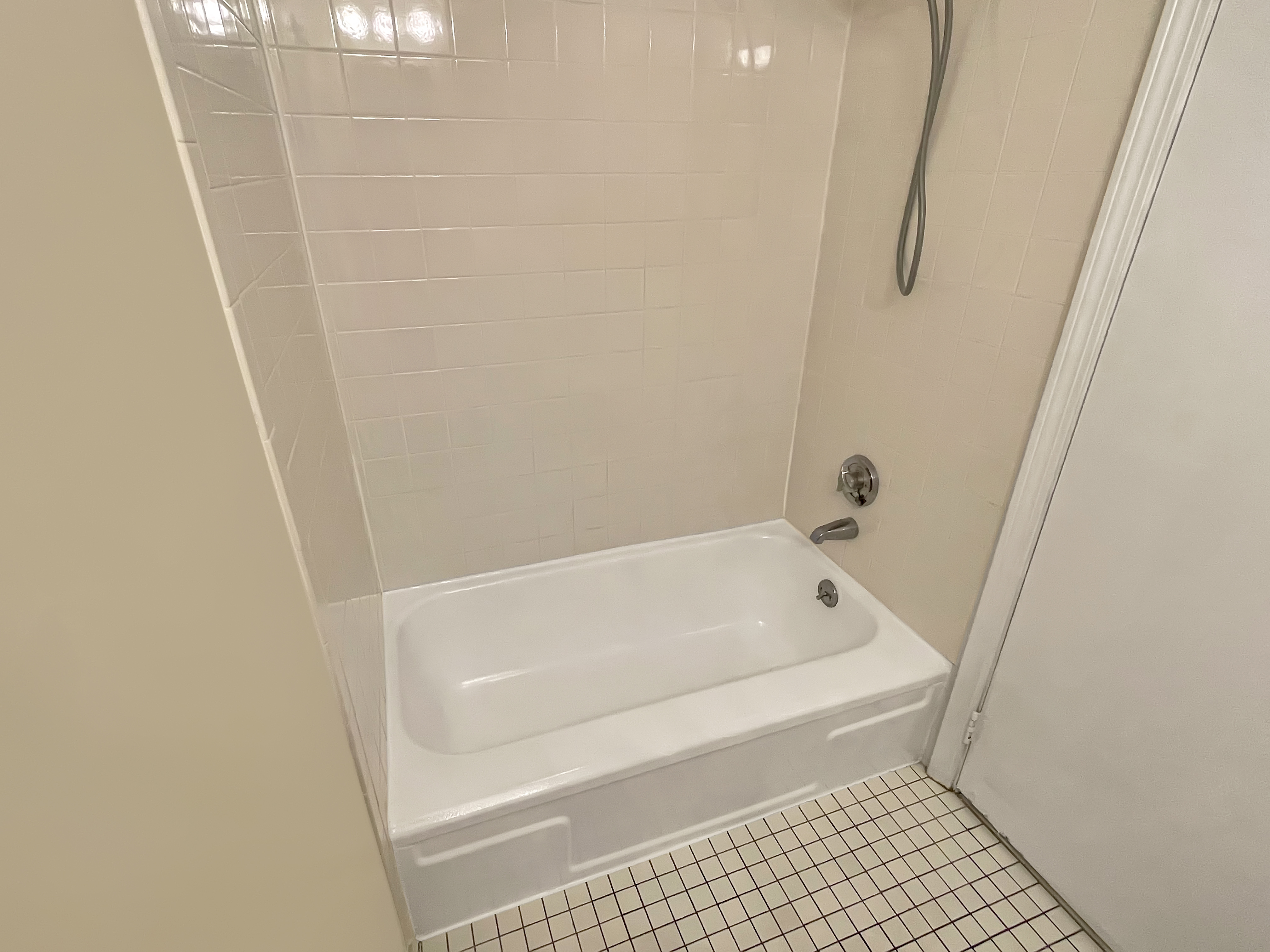 1 bed, 1 bath apartment for rent at 27 Phillips St Unit 8, Beacon Hill — photo 19 of 27
