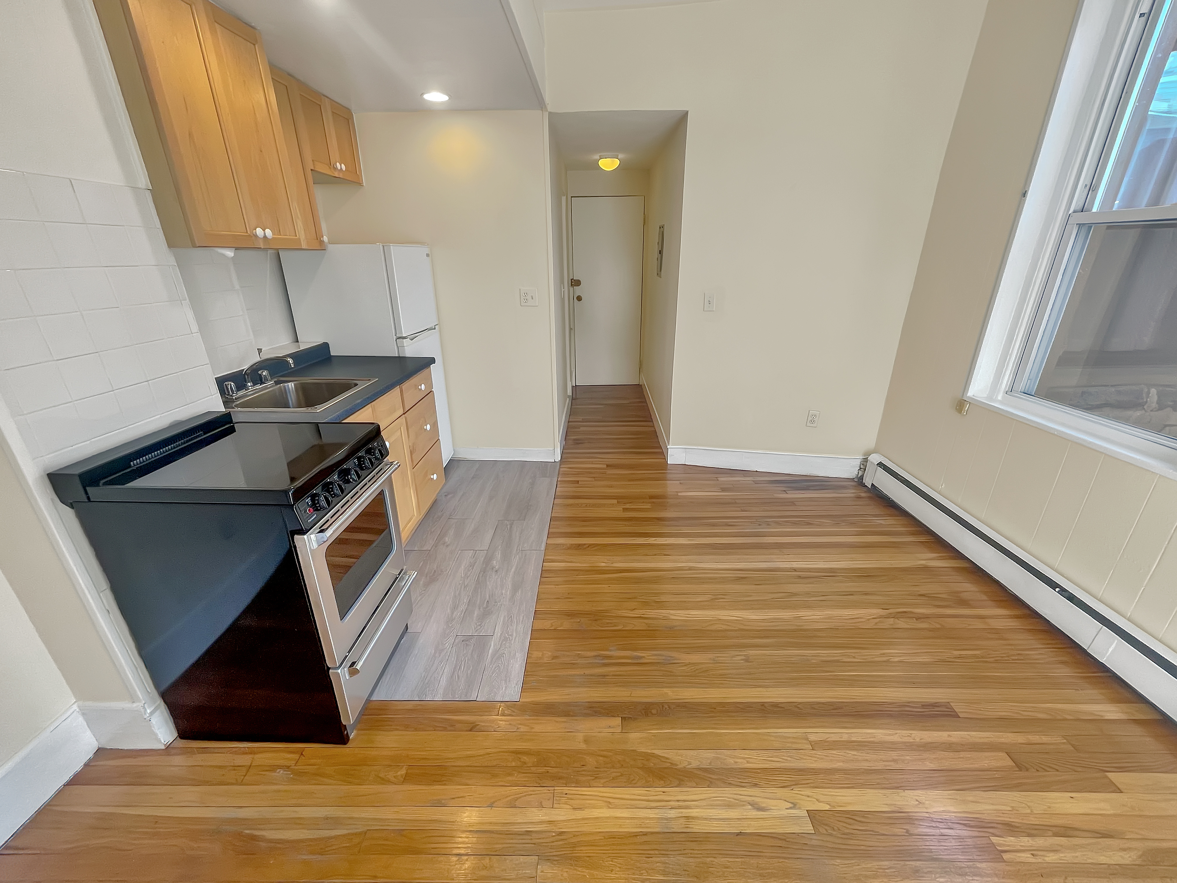 1 bed, 1 bath apartment for rent at 27 Phillips St Unit 8, Beacon Hill — photo 7 of 27