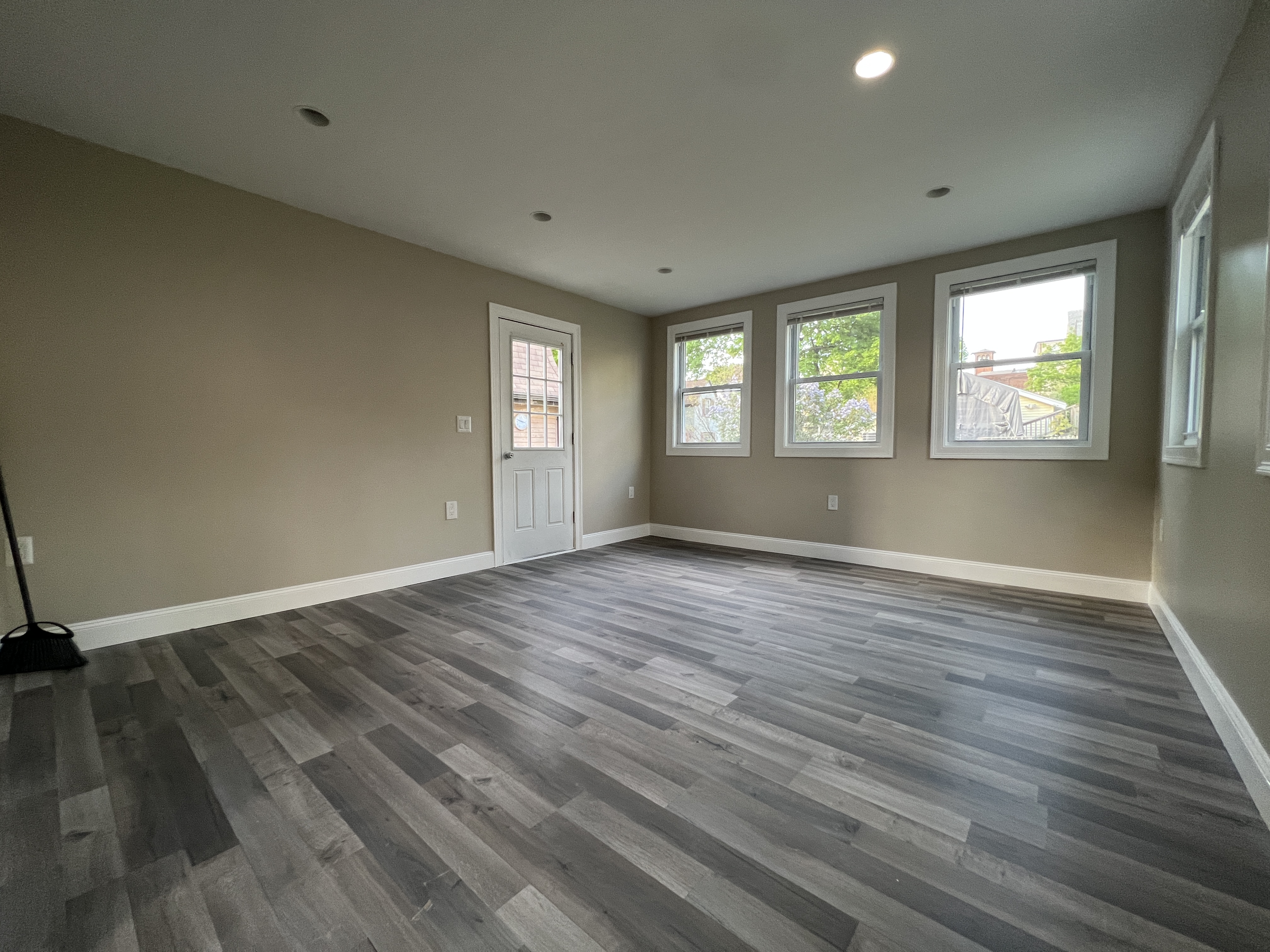 4 bed, 3 bath apartment for rent at 324 Farrington St Unit 1, Quincy — photo 9 of 21