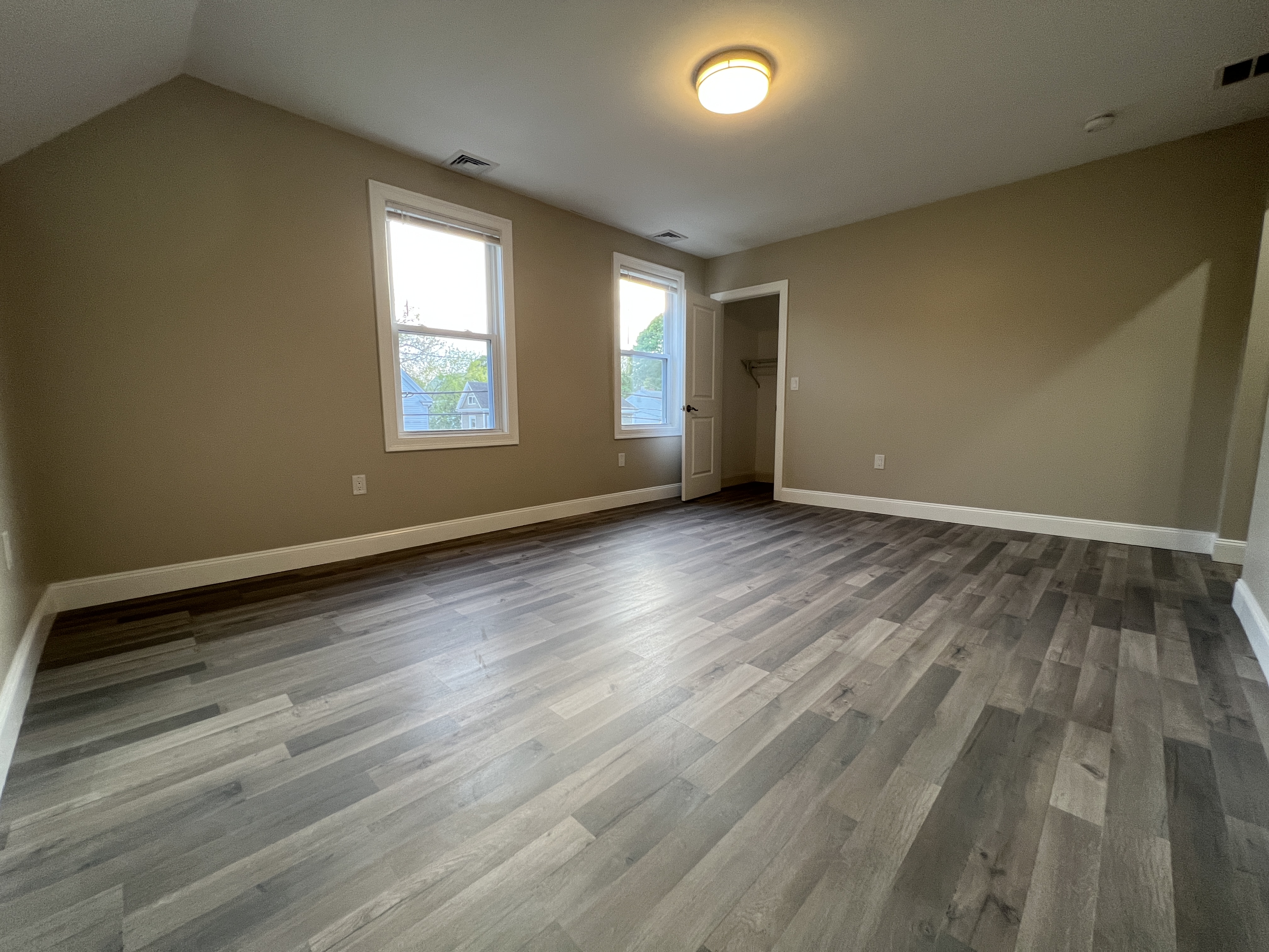 4 bed, 3 bath apartment for rent at 324 Farrington St Unit 1, Quincy — photo 11 of 21