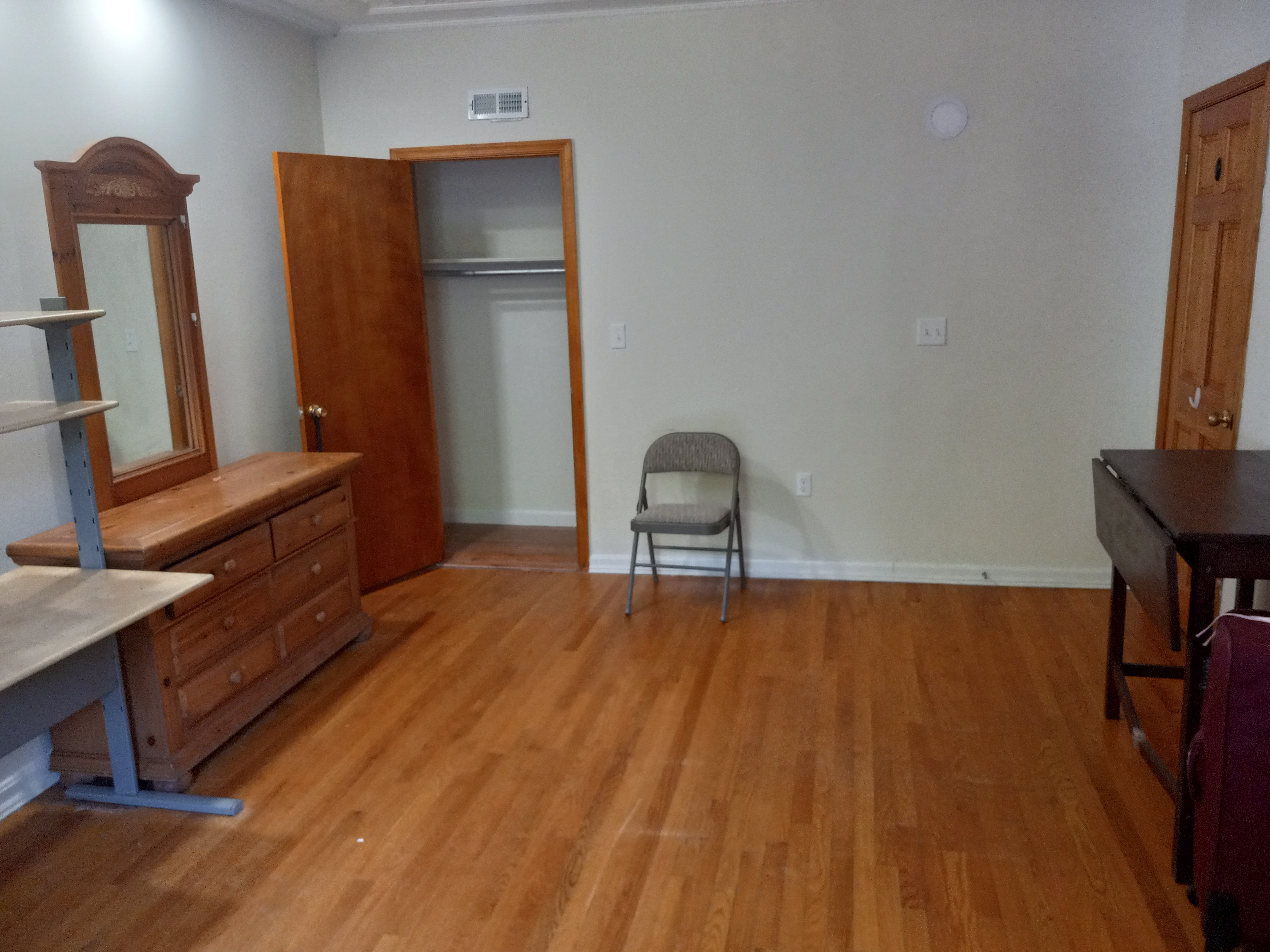 2 bed, 1 bath apartment for rent at 23 Highland Ave Unit 1, Roxbury — photo 7 of 11