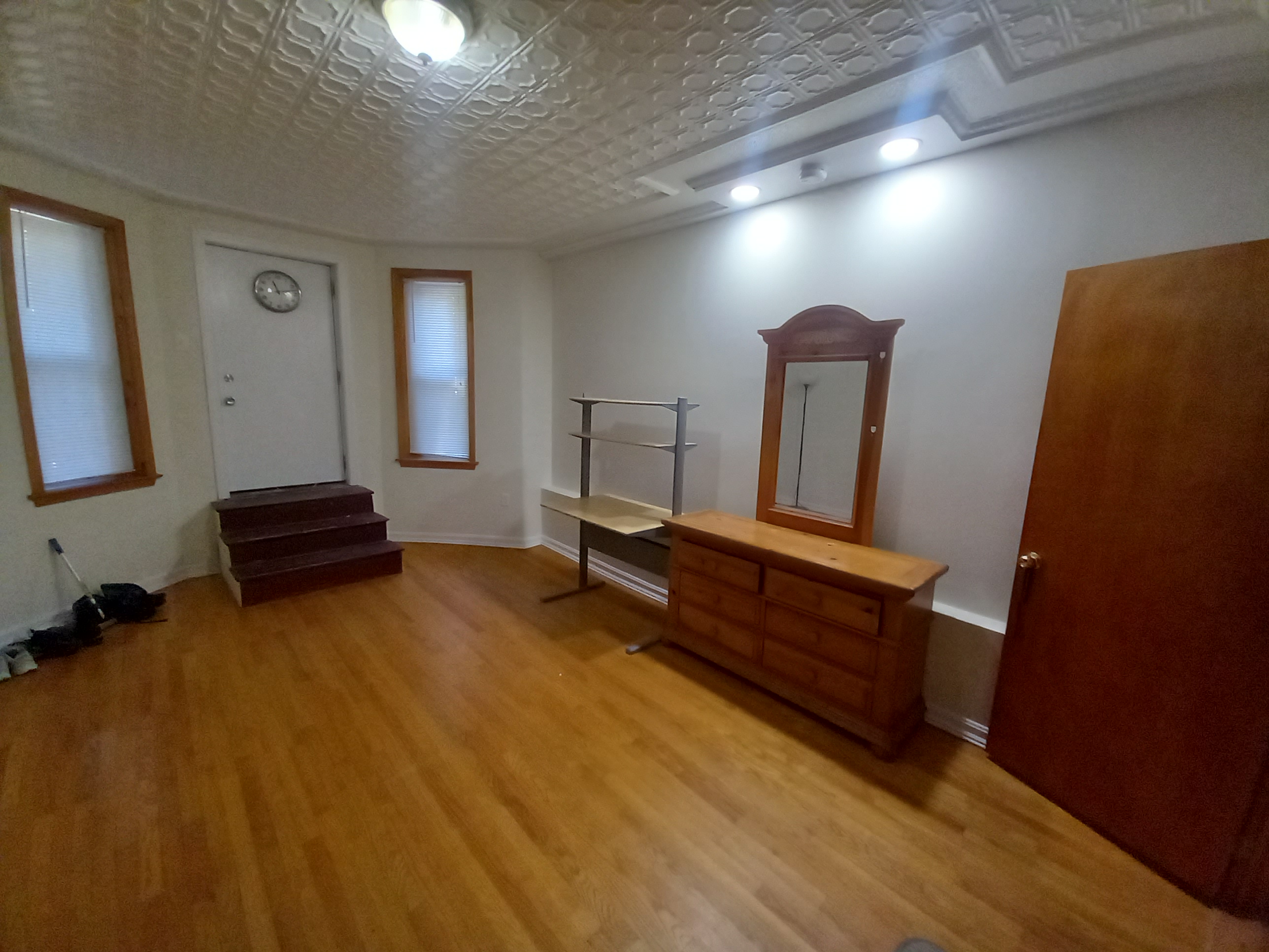 2 bed, 1 bath apartment for rent at 23 Highland Ave Unit 1, Roxbury — photo 8 of 11