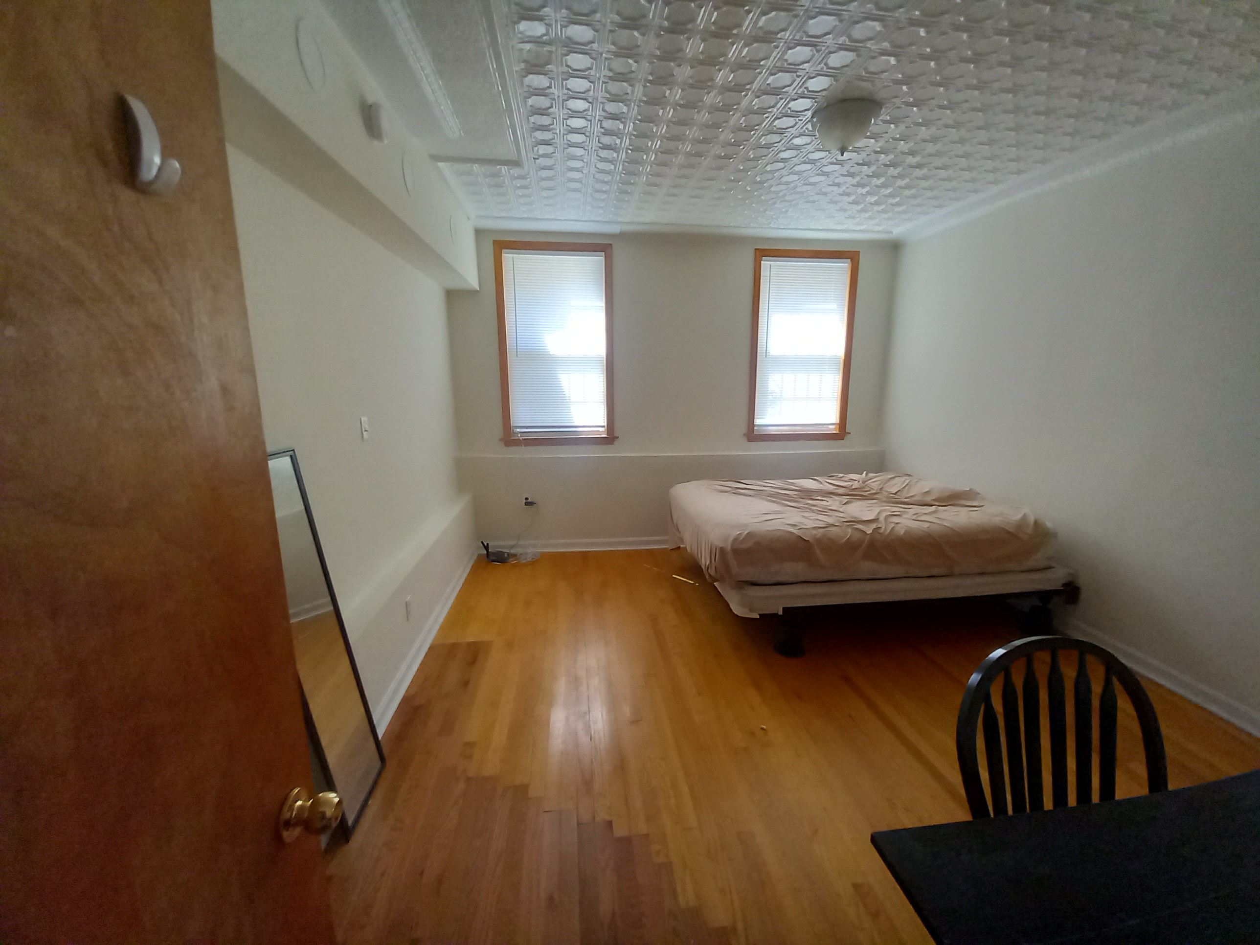 2 bed, 1 bath apartment for rent at 23 Highland Ave Unit 1, Roxbury — photo 4 of 11