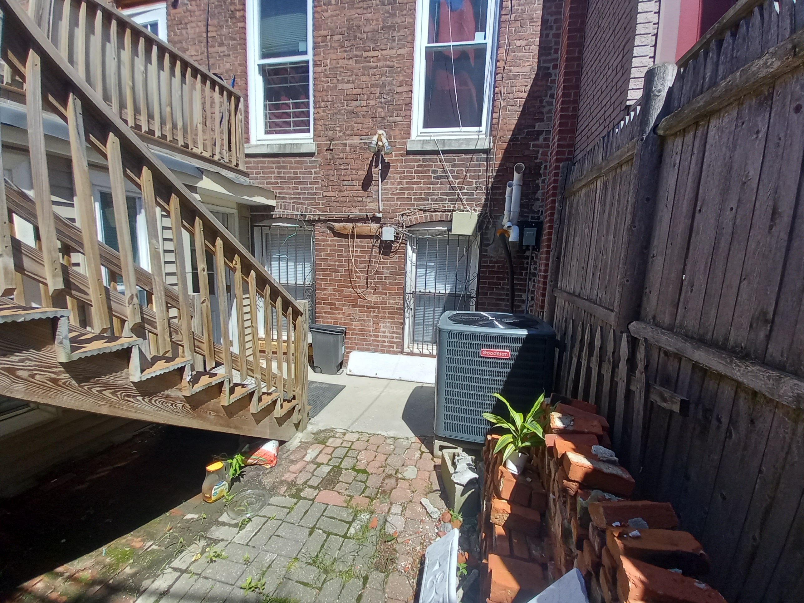 2 bed, 1 bath apartment for rent at 23 Highland Ave Unit 1, Roxbury — photo 11 of 11