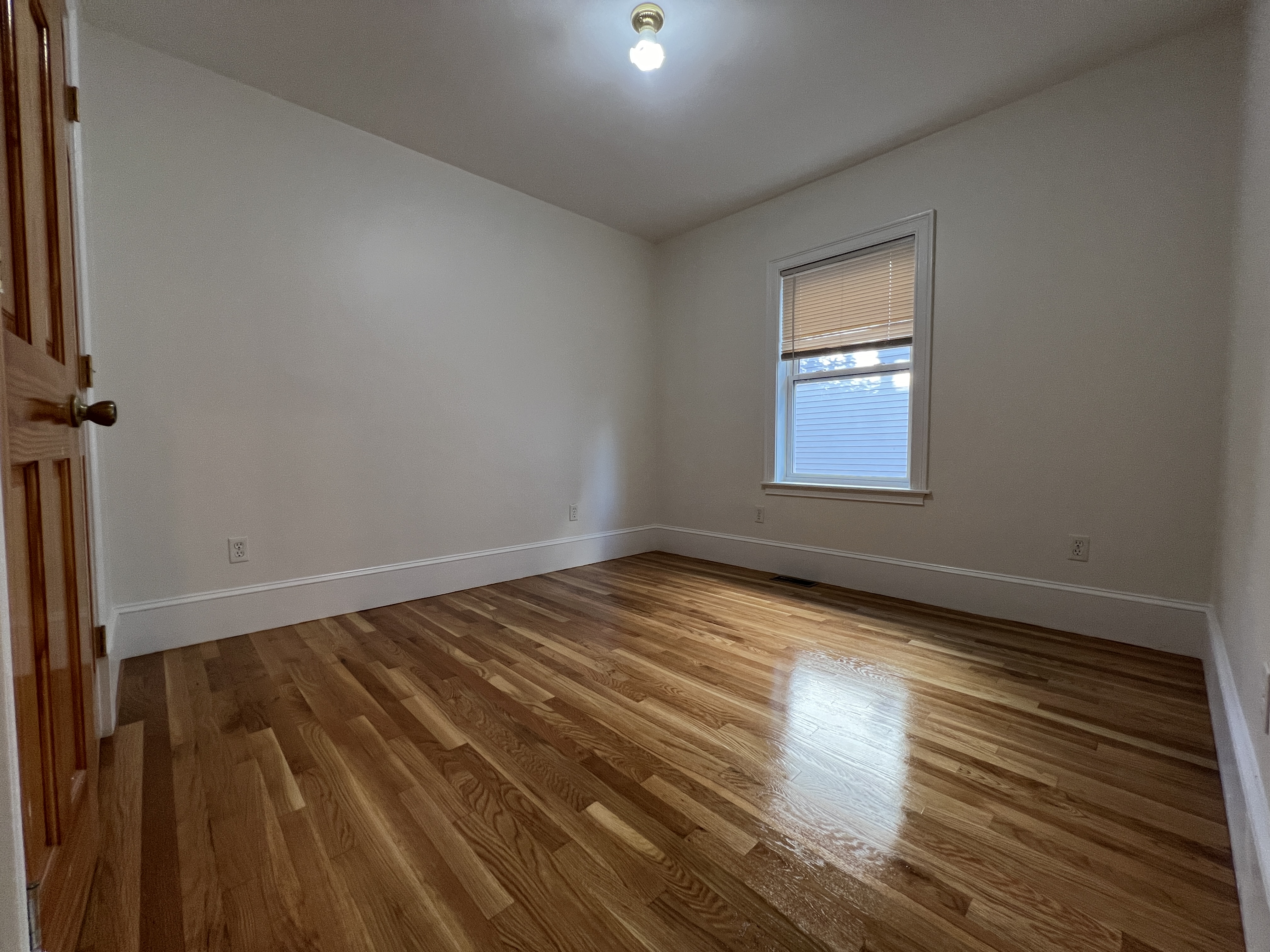 4 bed, 3 bath apartment for rent at 128 Buttonwood St Unit 1, Dorchester — photo 7 of 14