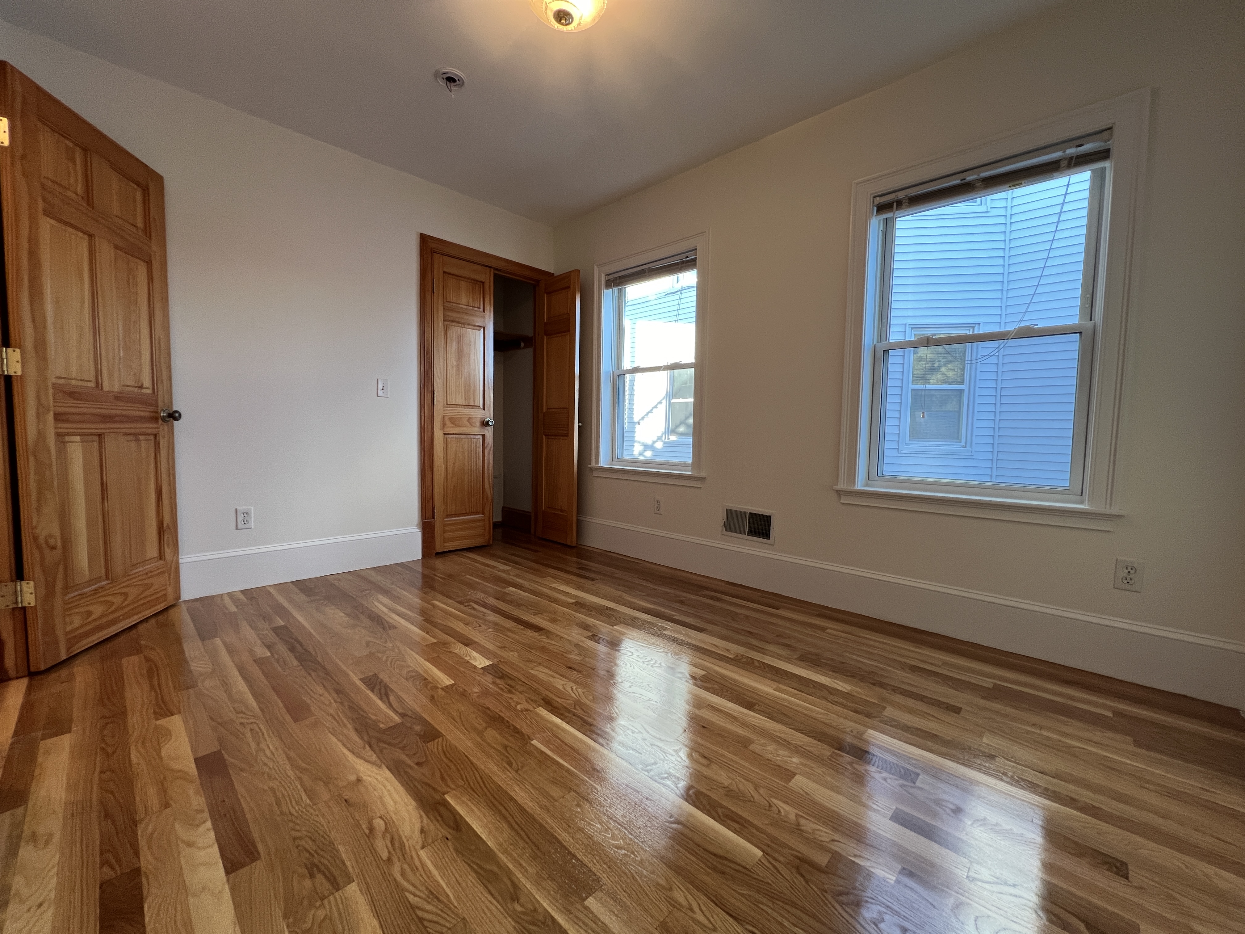 4 bed, 2 bath apartment for rent at 128 Buttonwood St Unit 2, Dorchester — photo 5 of 15