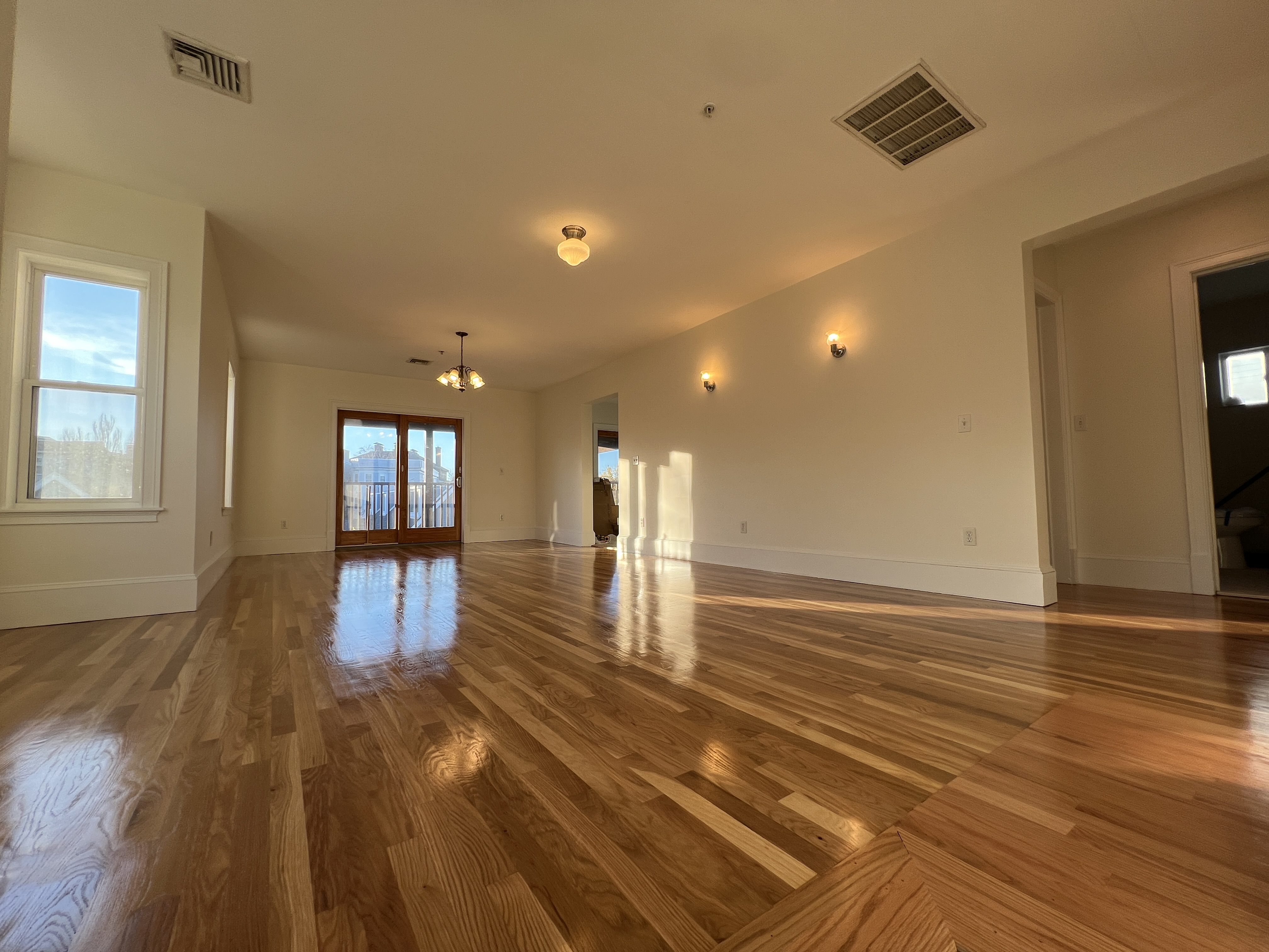 4 bed, 3 bath apartment for rent at 128 Buttonwood St Unit 3, Dorchester — photo 5 of 14