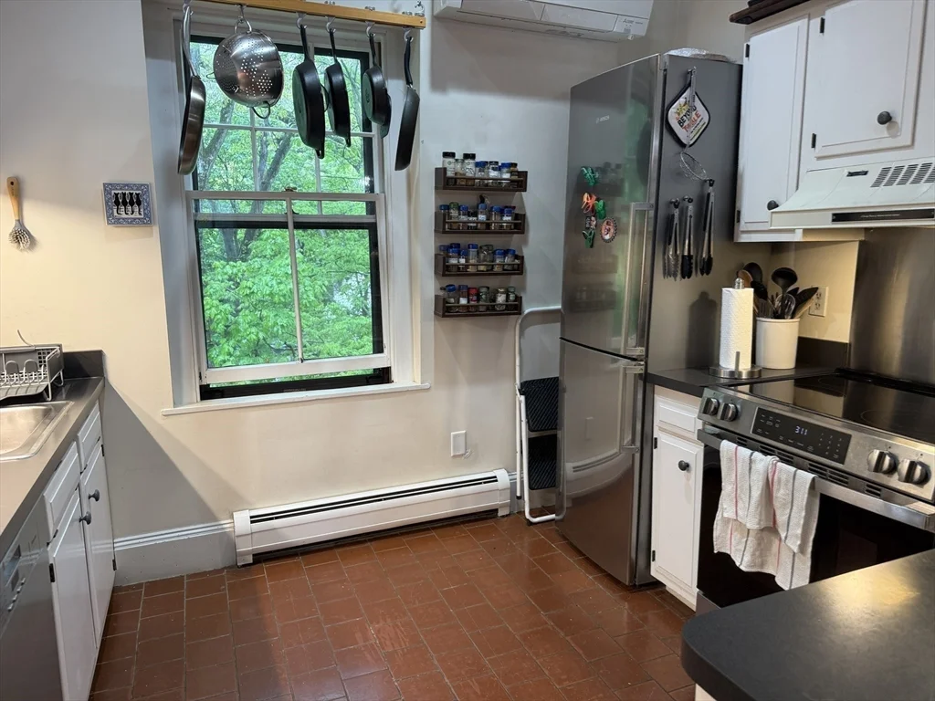 996 Centre St, Jamaica Plain