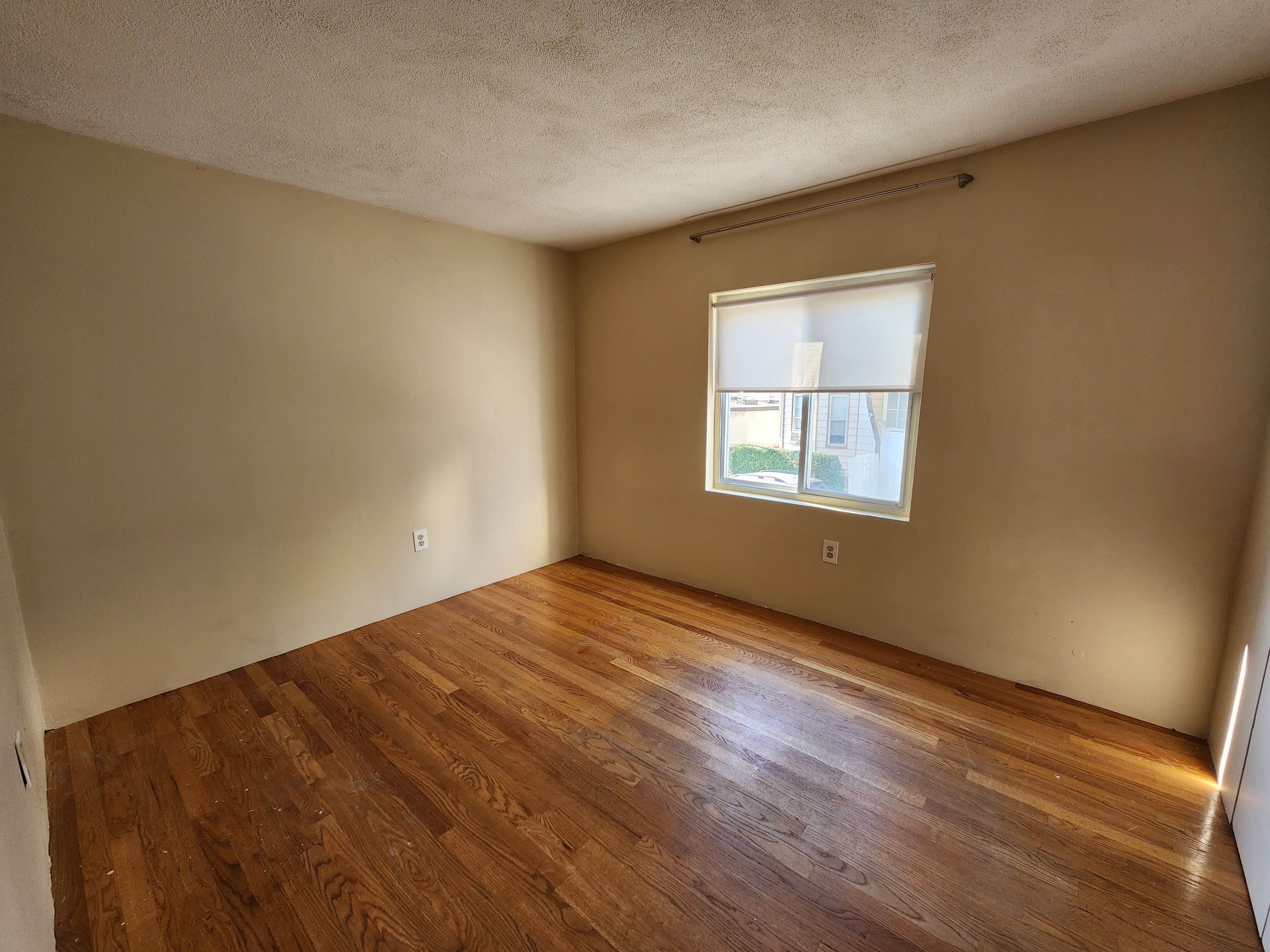 385 Dorchester St, South Boston