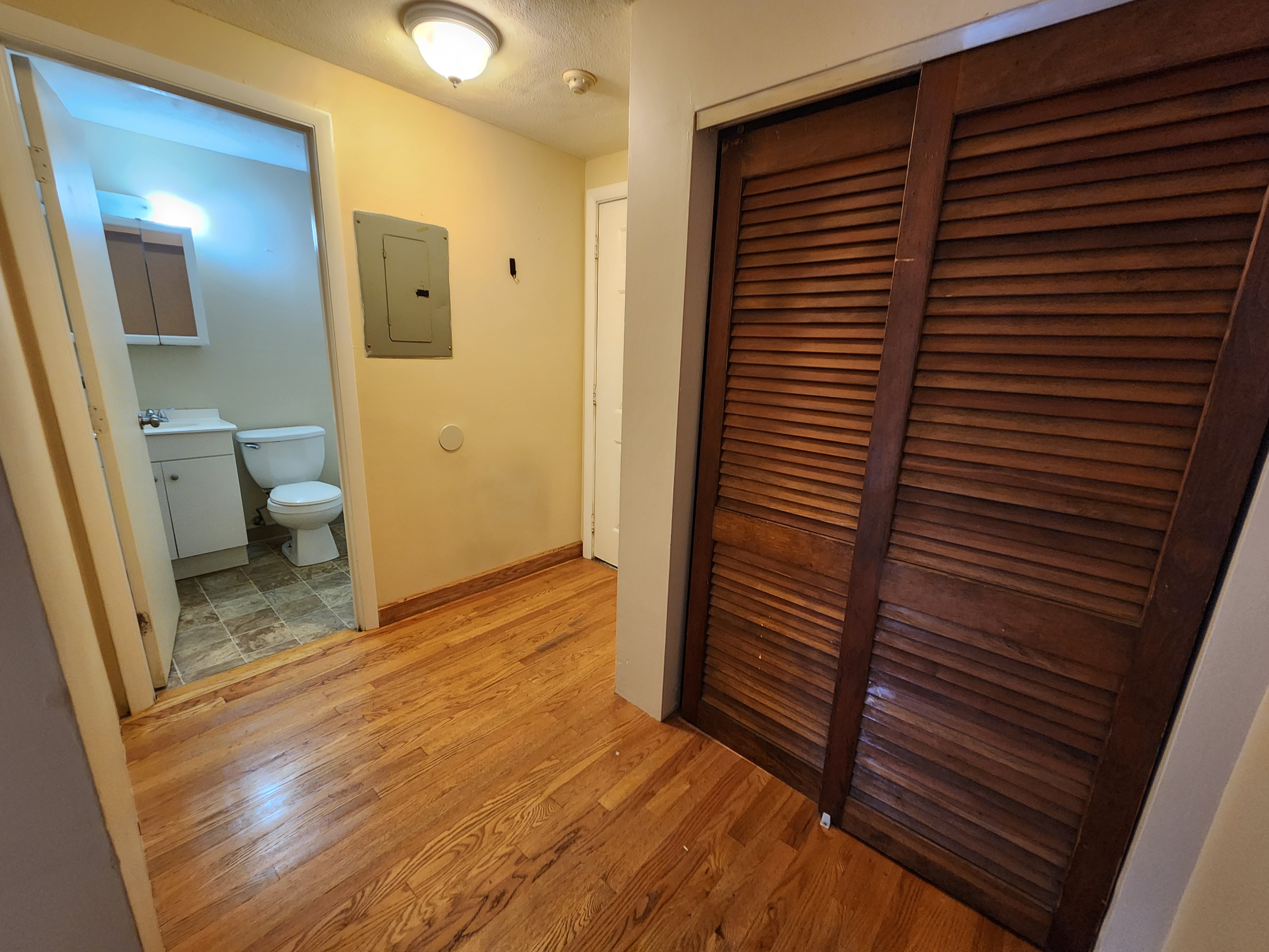 385 Dorchester St, South Boston