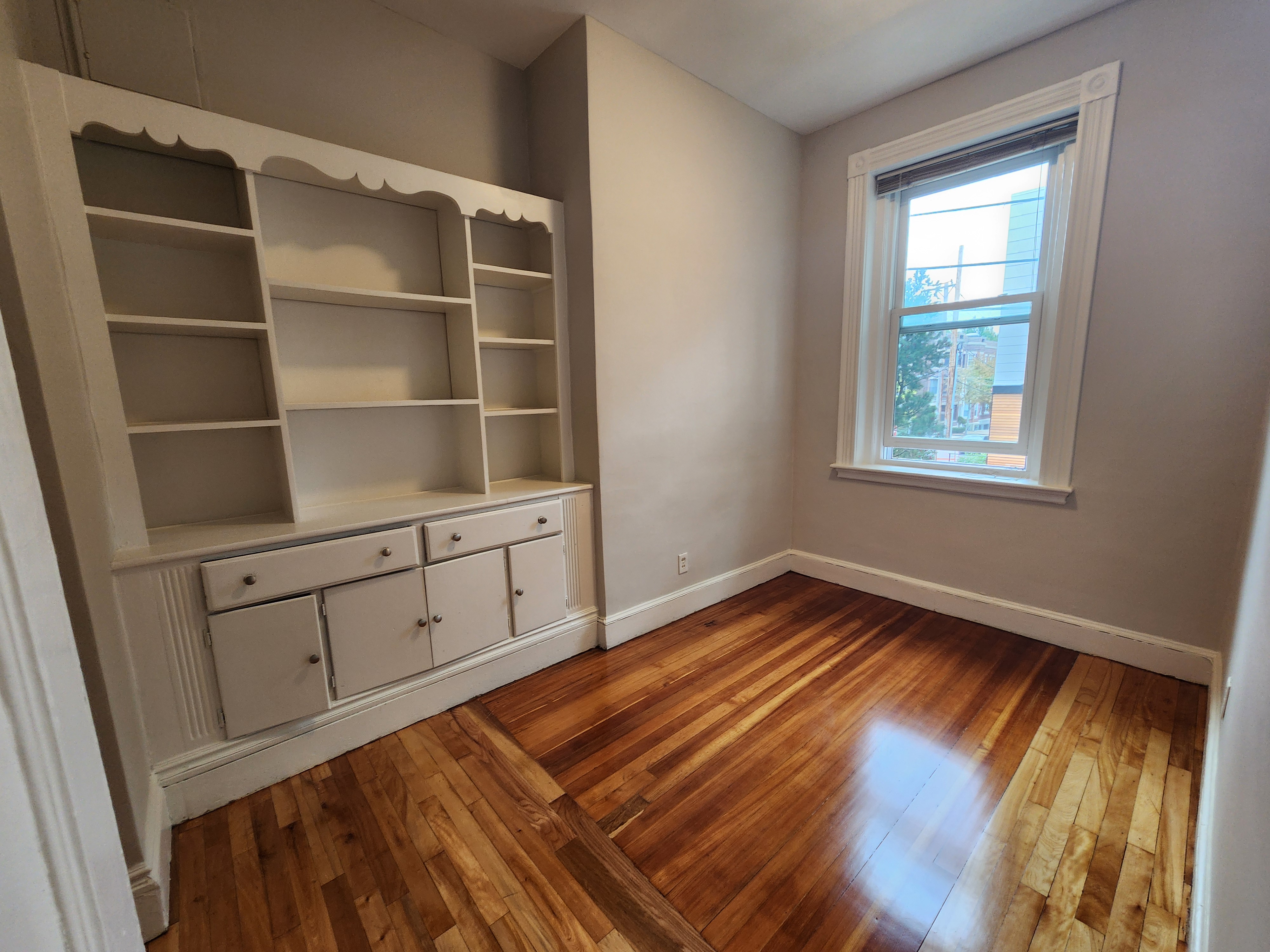 31 Stearns Rd, Coolidge Corner