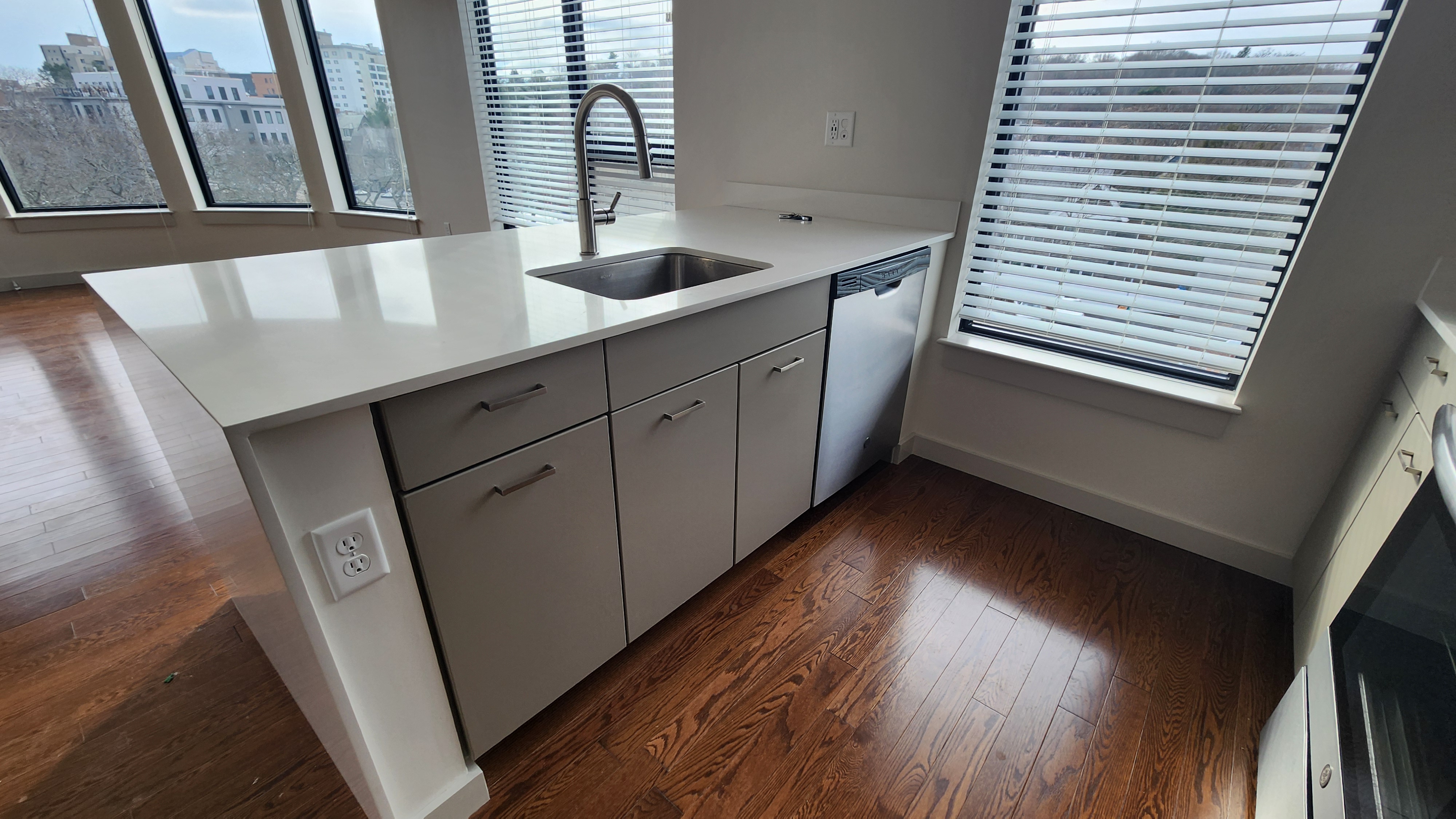 455 Harvard St, North Brookline