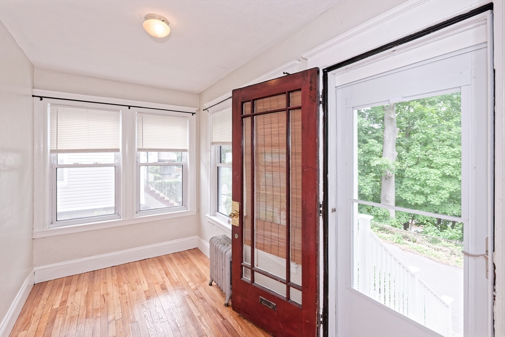23-25 St James Ter, Newton