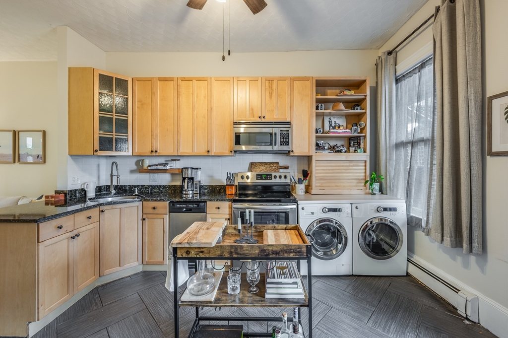 805 E 4th St, South Boston