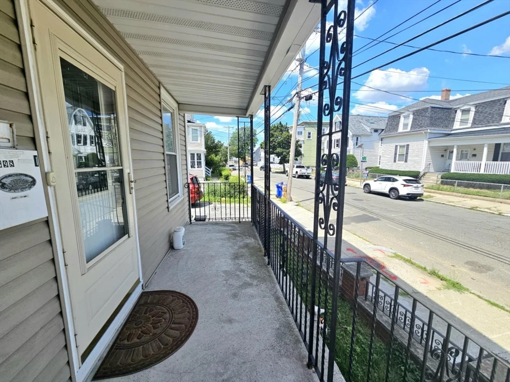 398 Charles St, Malden