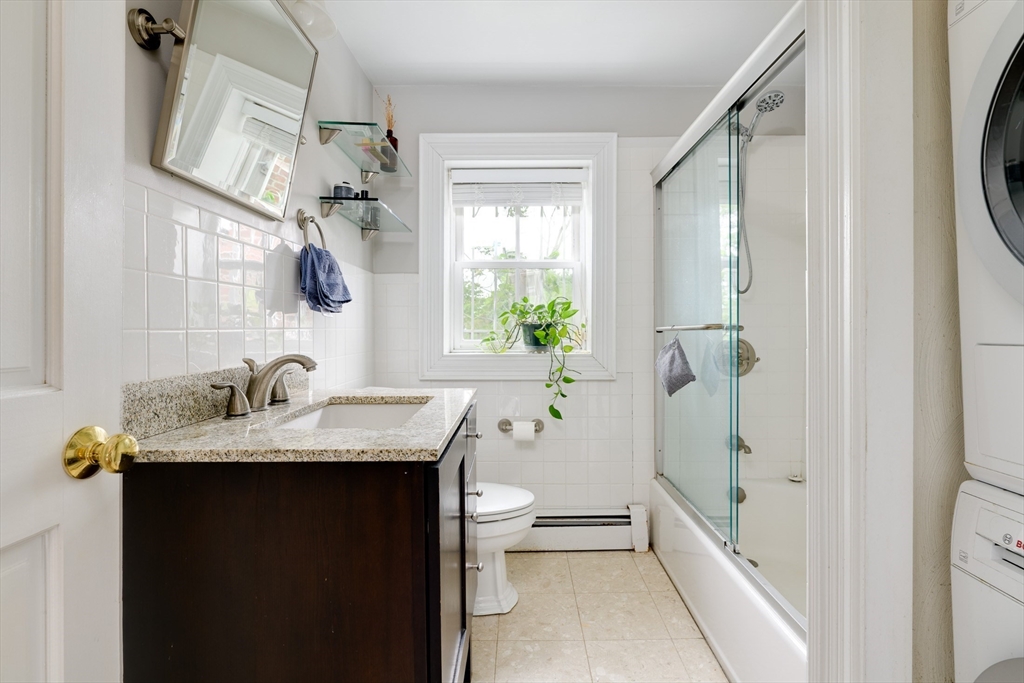 46 Bigelow St, Mid-Cambridge