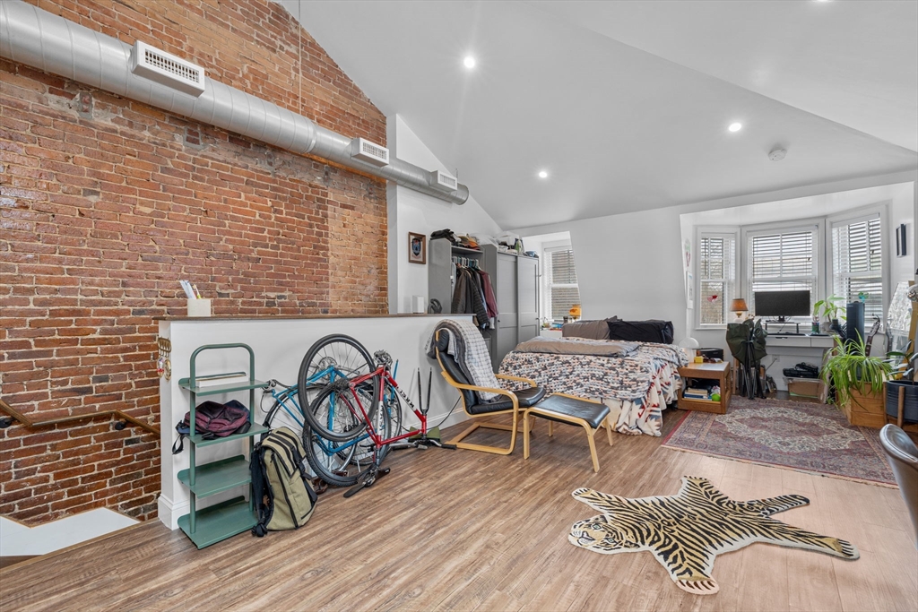 105 Broadway, Chelsea