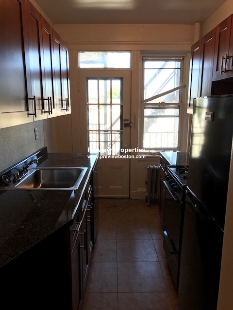 116 Washington St, Brighton