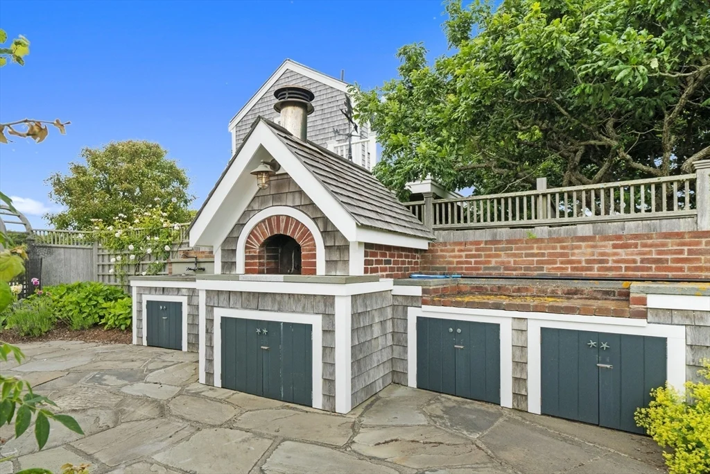 28 Bosworth St, Nantucket