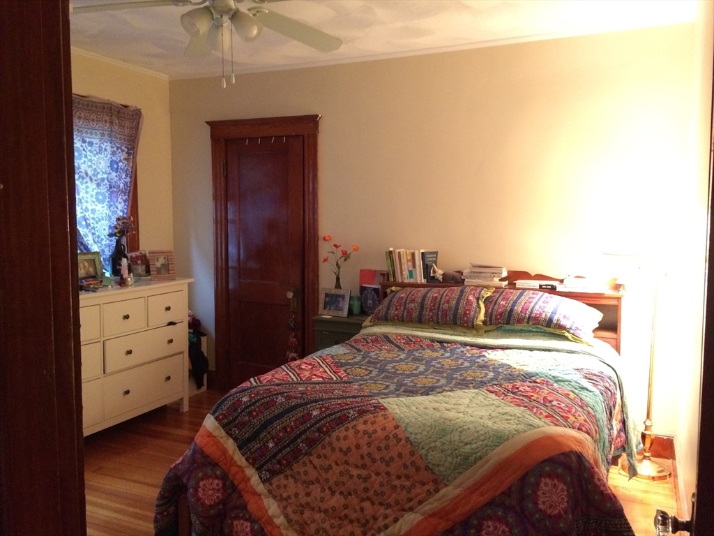 107 Pennsylvania Ave, East Somerville