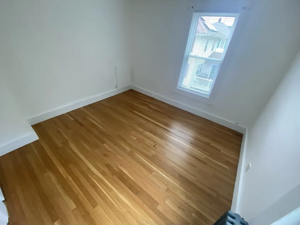 35 Grant St, Milford