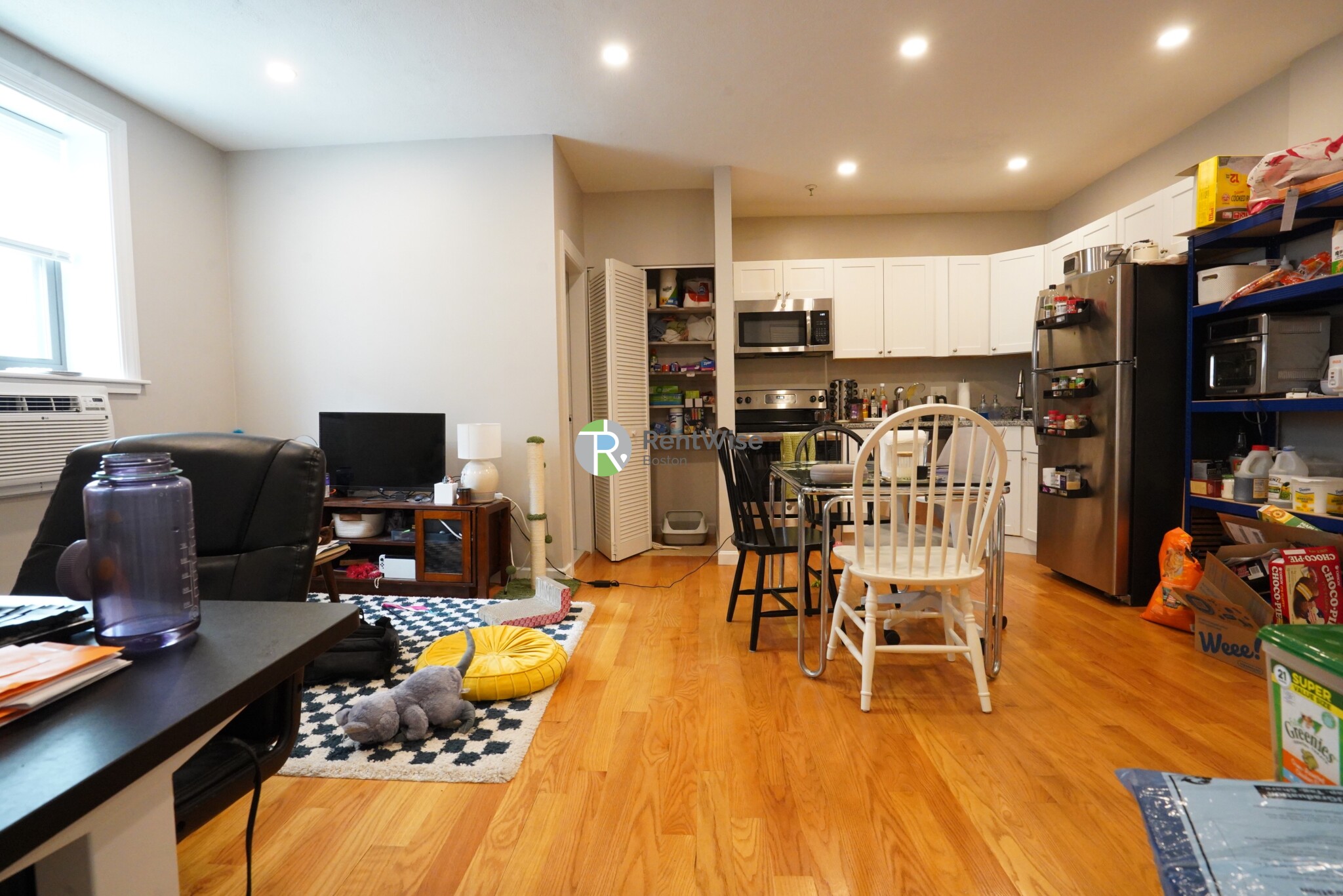 1200 Commonwealth Ave, Brighton