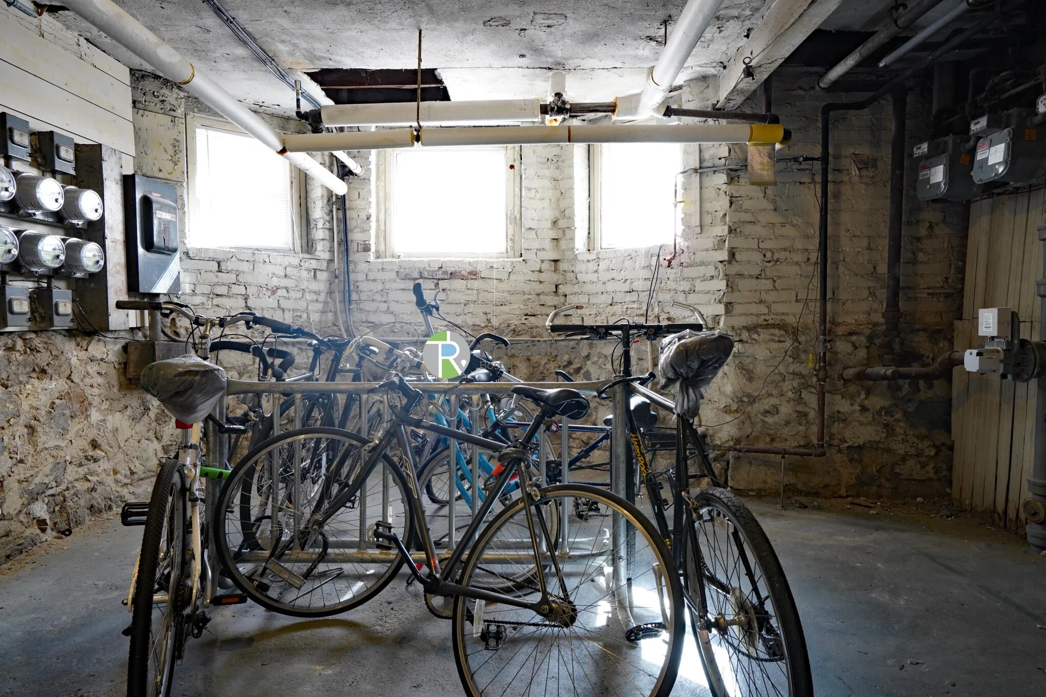 56 Gardner St, Allston