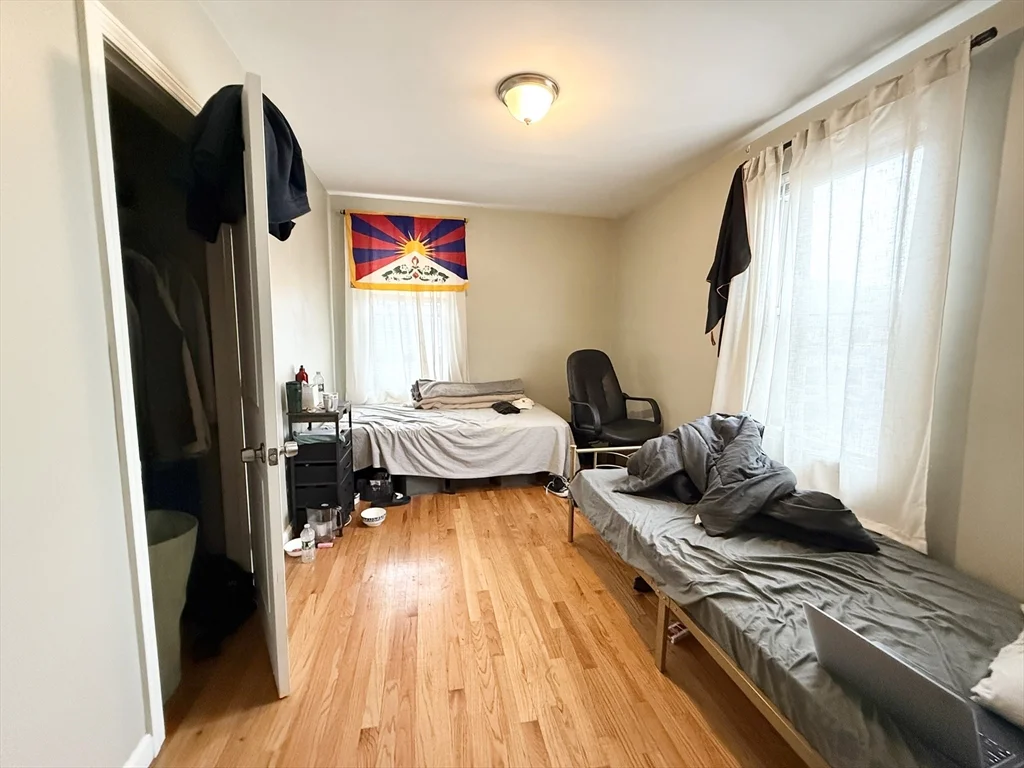 3977 Washington St, Jamaica Plain