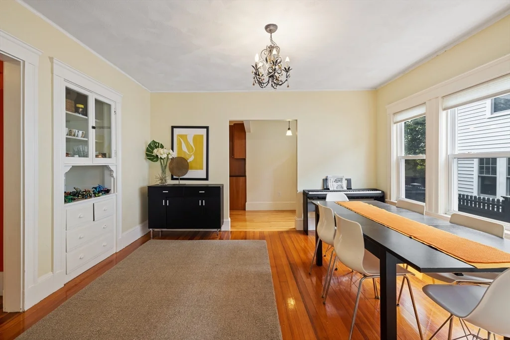29 Worcester St, Belmont