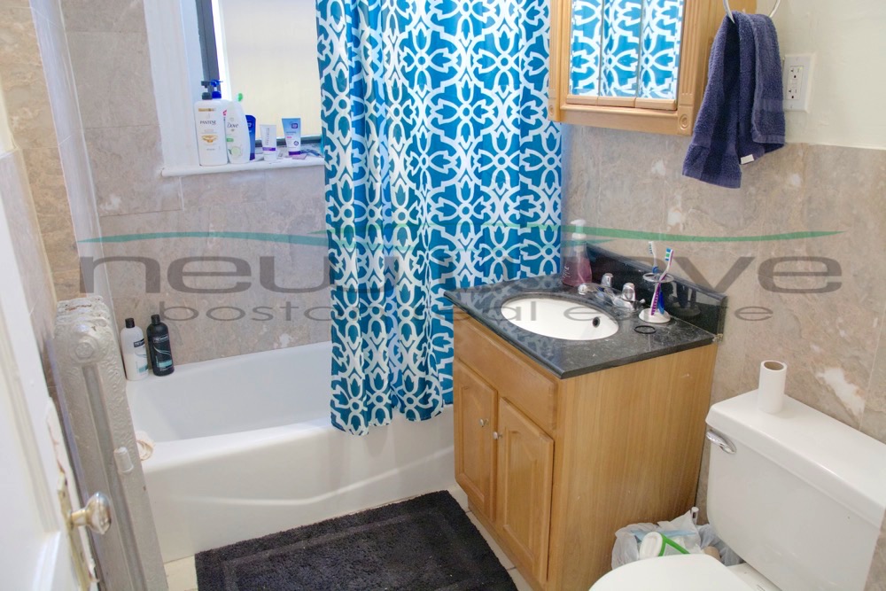 4 bed, 2 bath apartment for rent at 204 Hemenway Unit 16/17, Fenway — photo 10 of 11