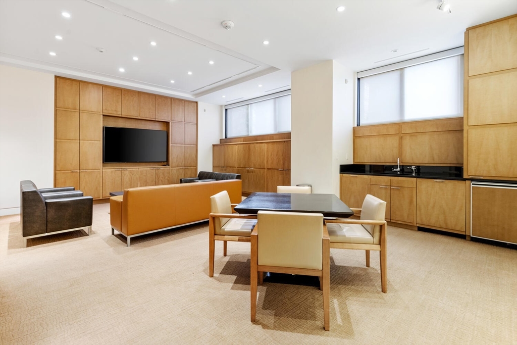 180 Beacon St, Back Bay