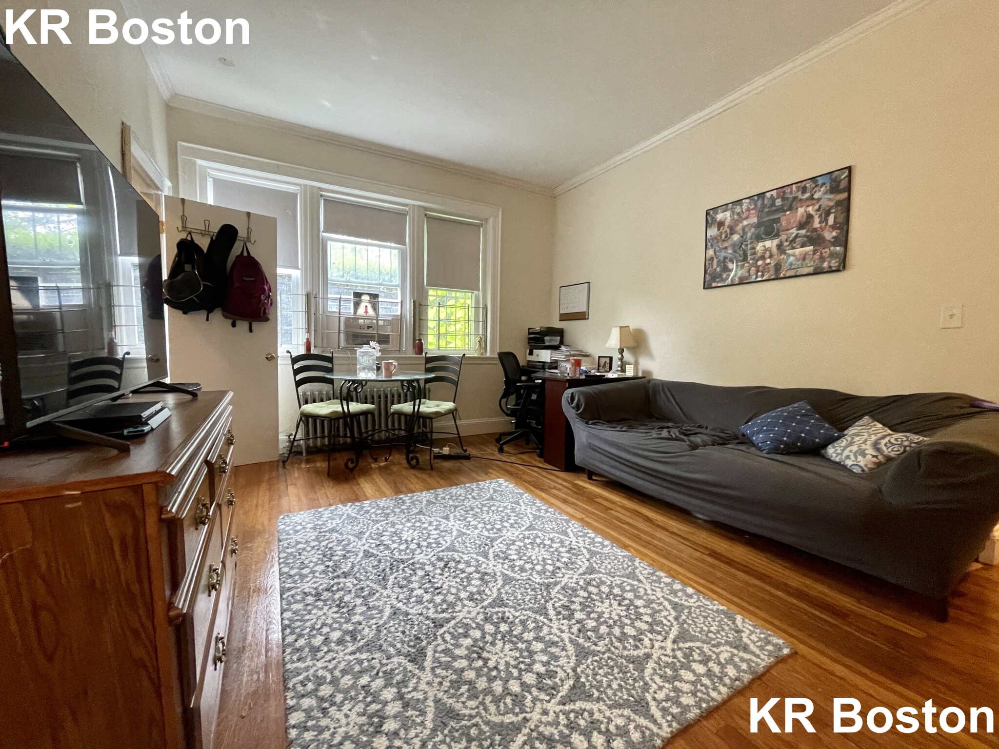 Studio bed, 1 bath apartment for rent at 2039 Commonwealth Ave Unit 1, Brighton — photo 1 of 4