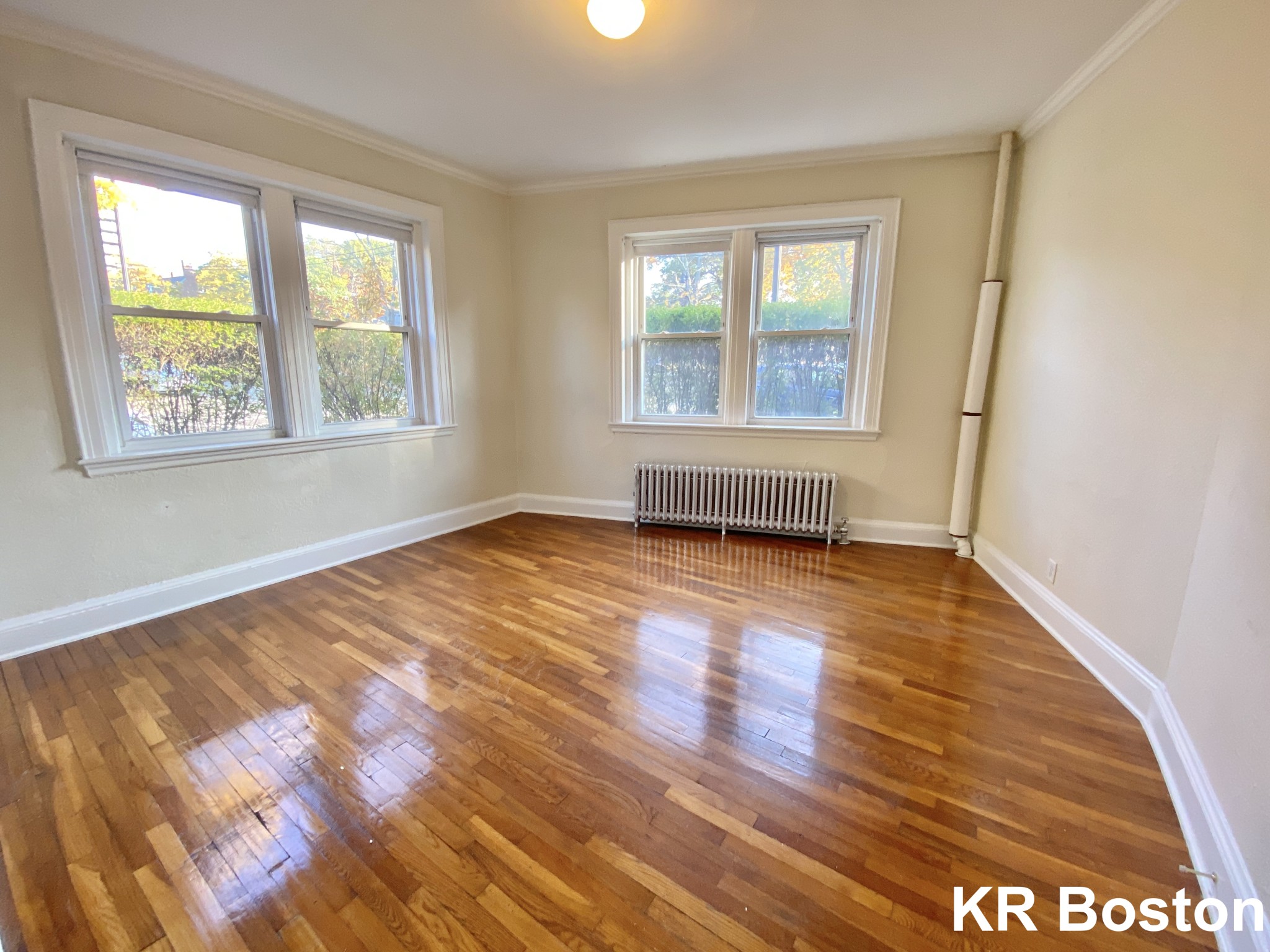 1 bed, 1 bath apartment for rent at 2045 Commonwealth Ave Unit 2, Brighton — photo 2 of 3