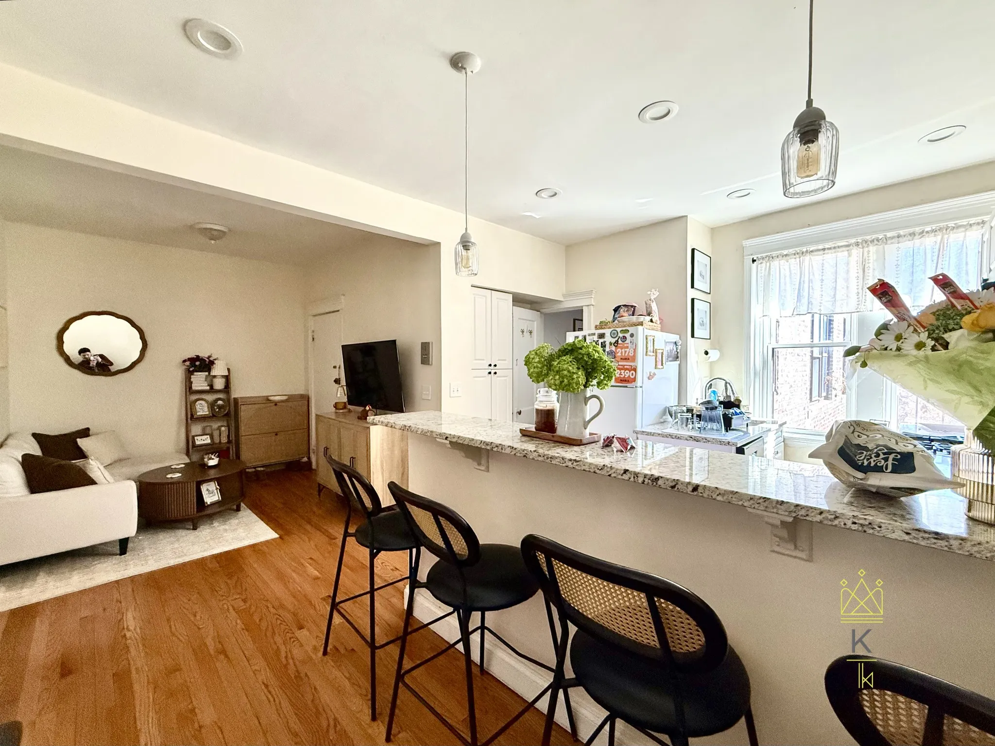 1872 Commonwealth Ave, Brighton