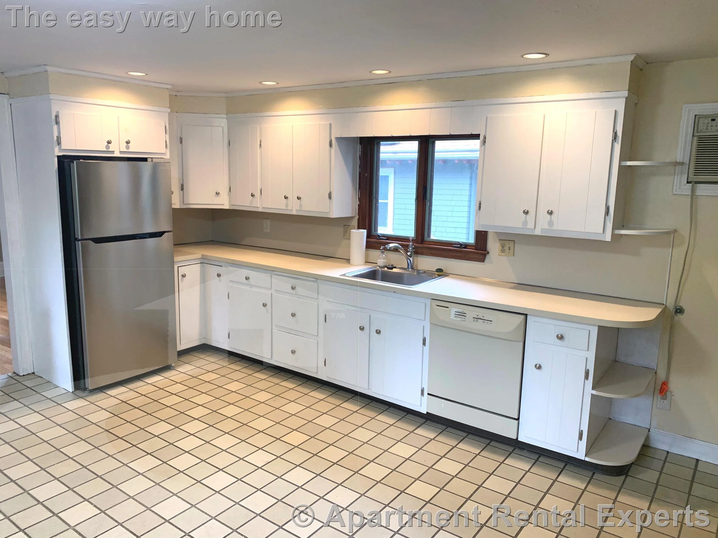 53 Oakland St, Medford Square