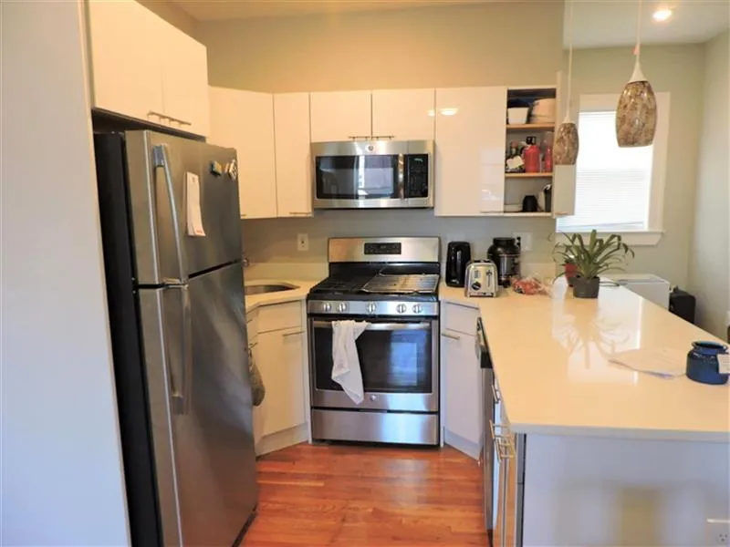 20 John F Kennedy St, Riverside