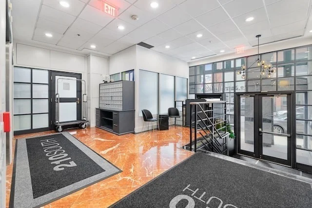 210 South St, Leather District