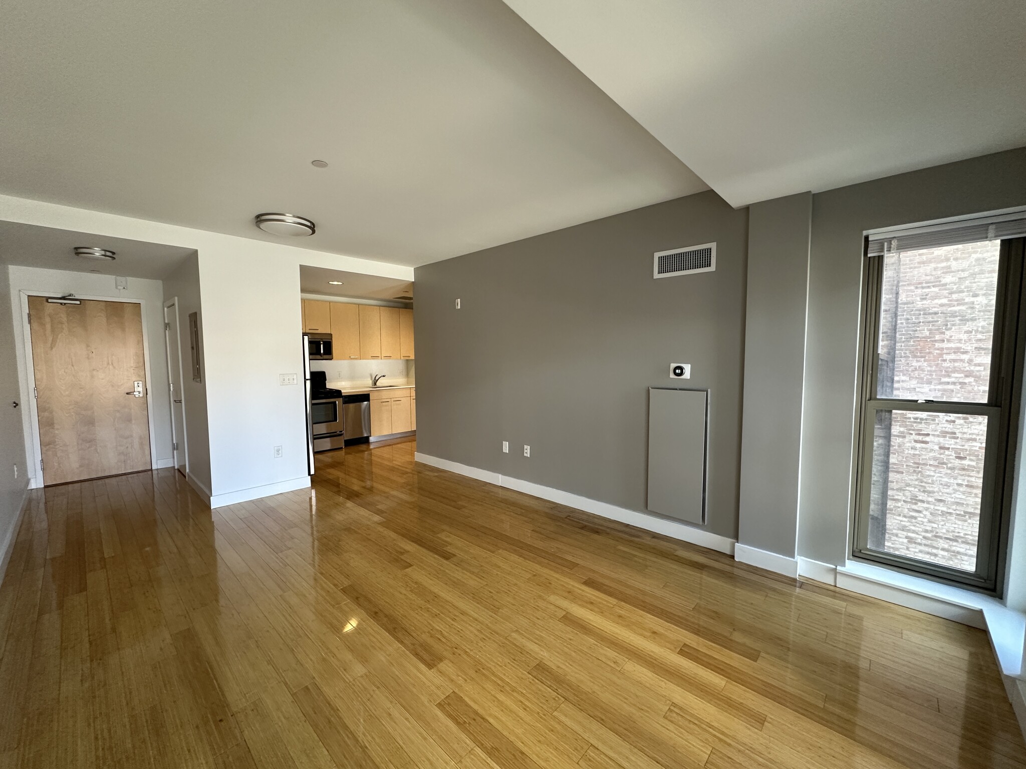 1085 Boylston St, Fenway