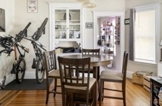 44 Greenleaf Ave, Medford