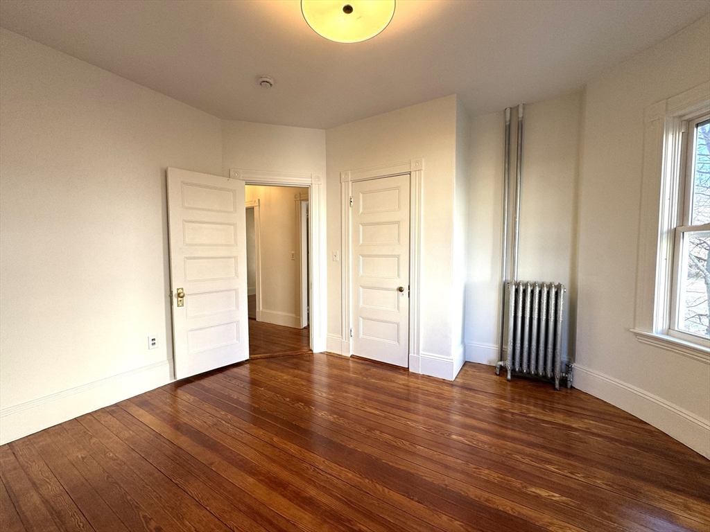 11 East Milton Rd, Brookline